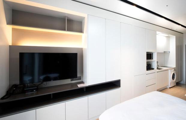 Standard Double Room with Partial Sea View