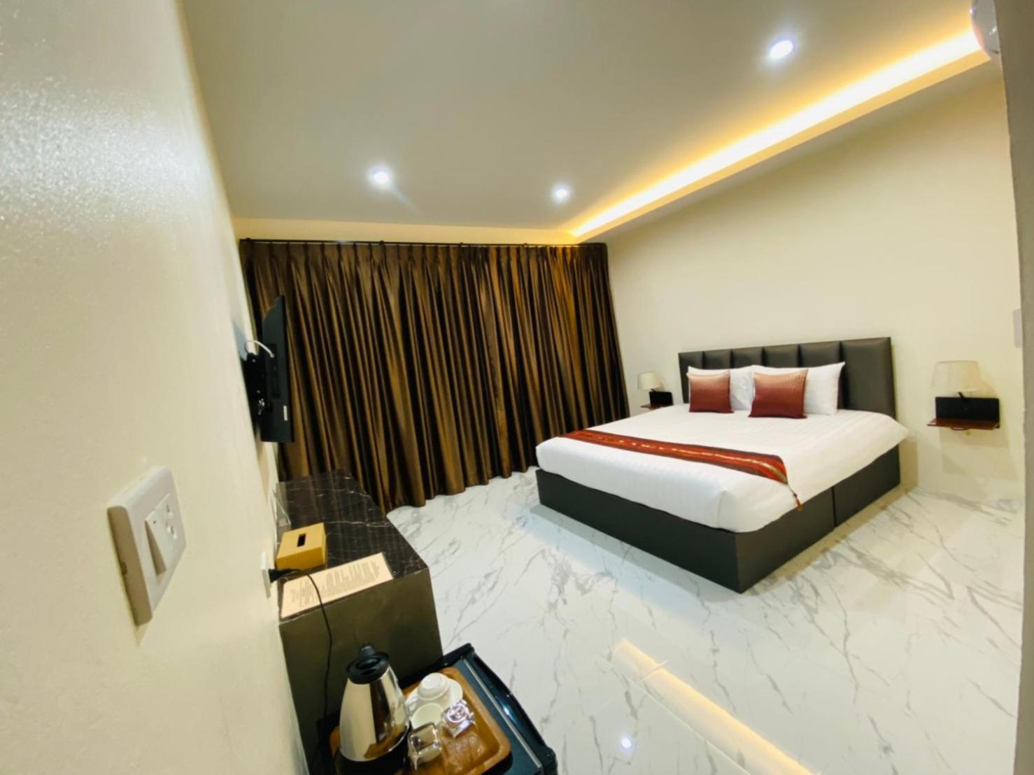 Deluxe Double Room - Photo 4