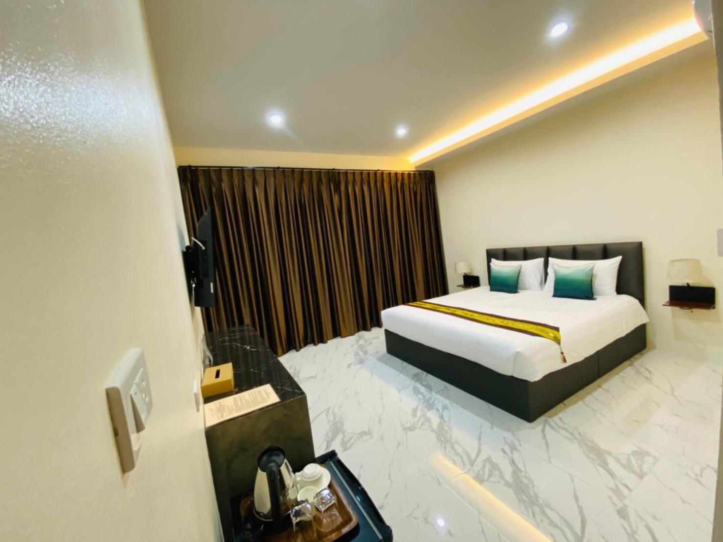 Deluxe Double Room - Photo 6