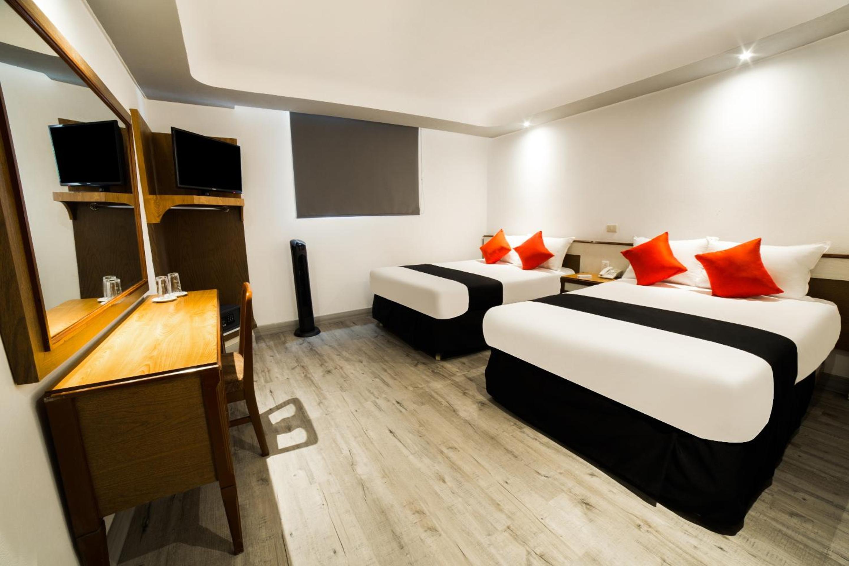 Superior Double Room with Two Double Beds photo 1