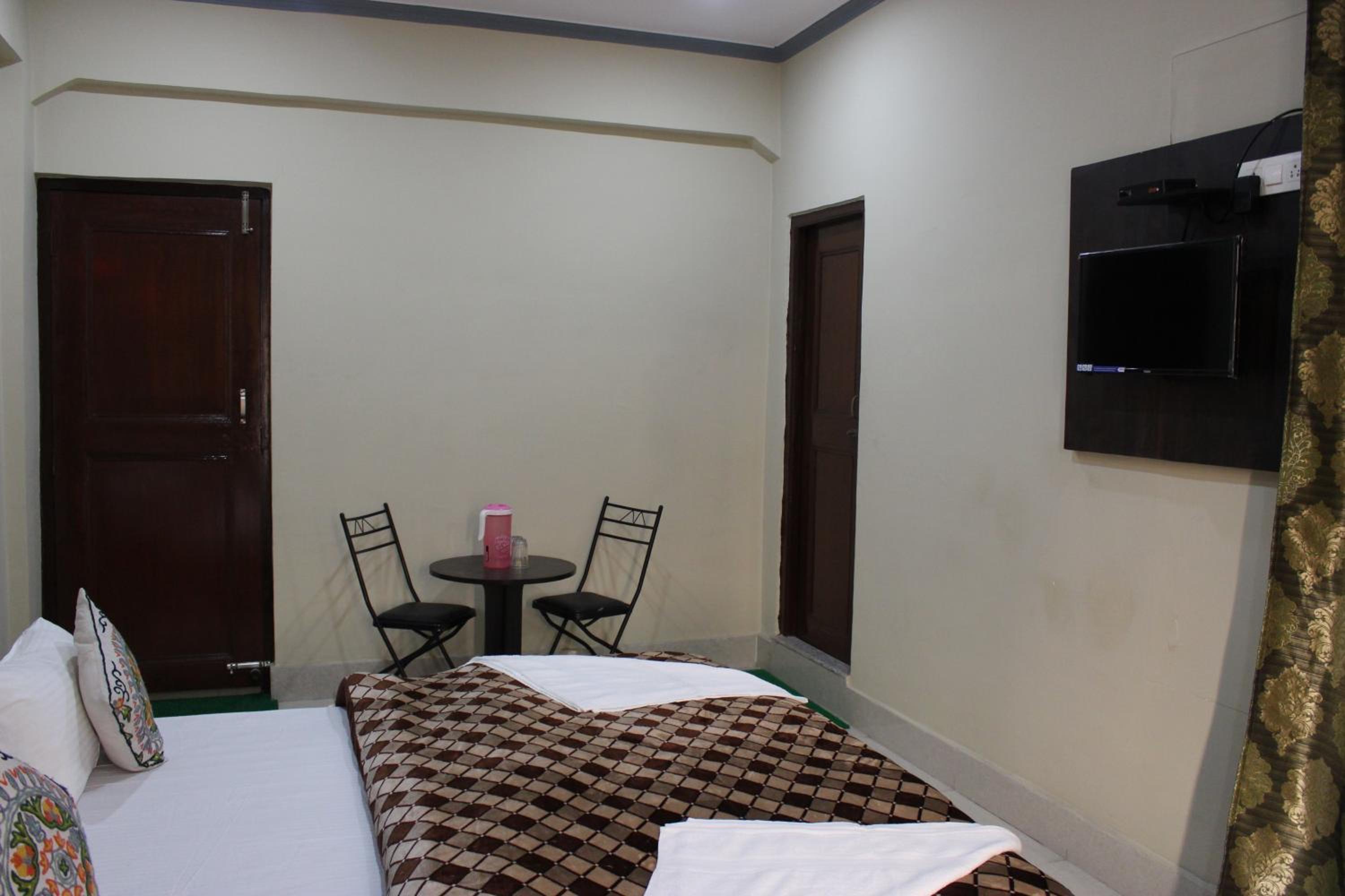 Classic Triple Room - Photo 8