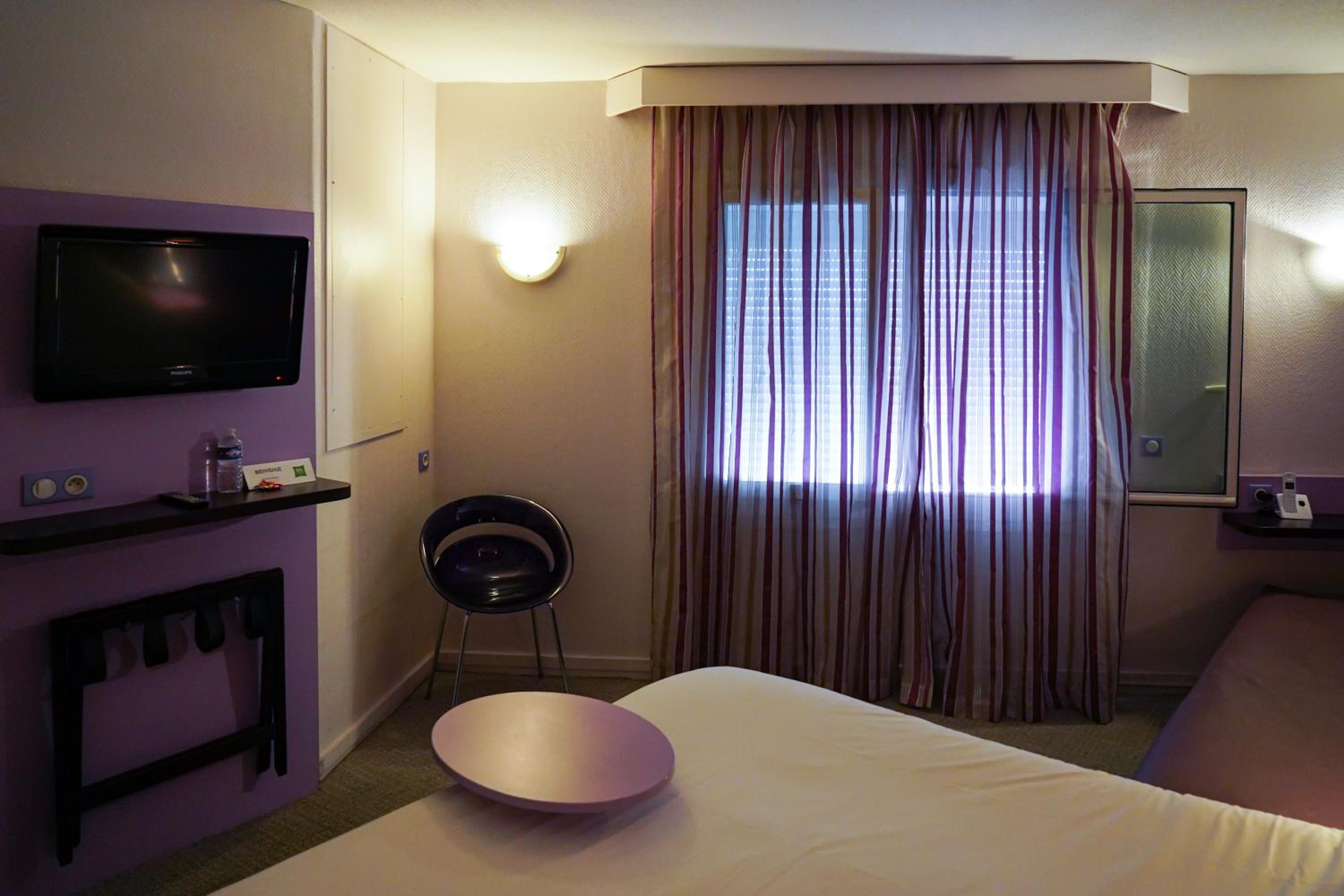 Standard Double Room - Photo 3