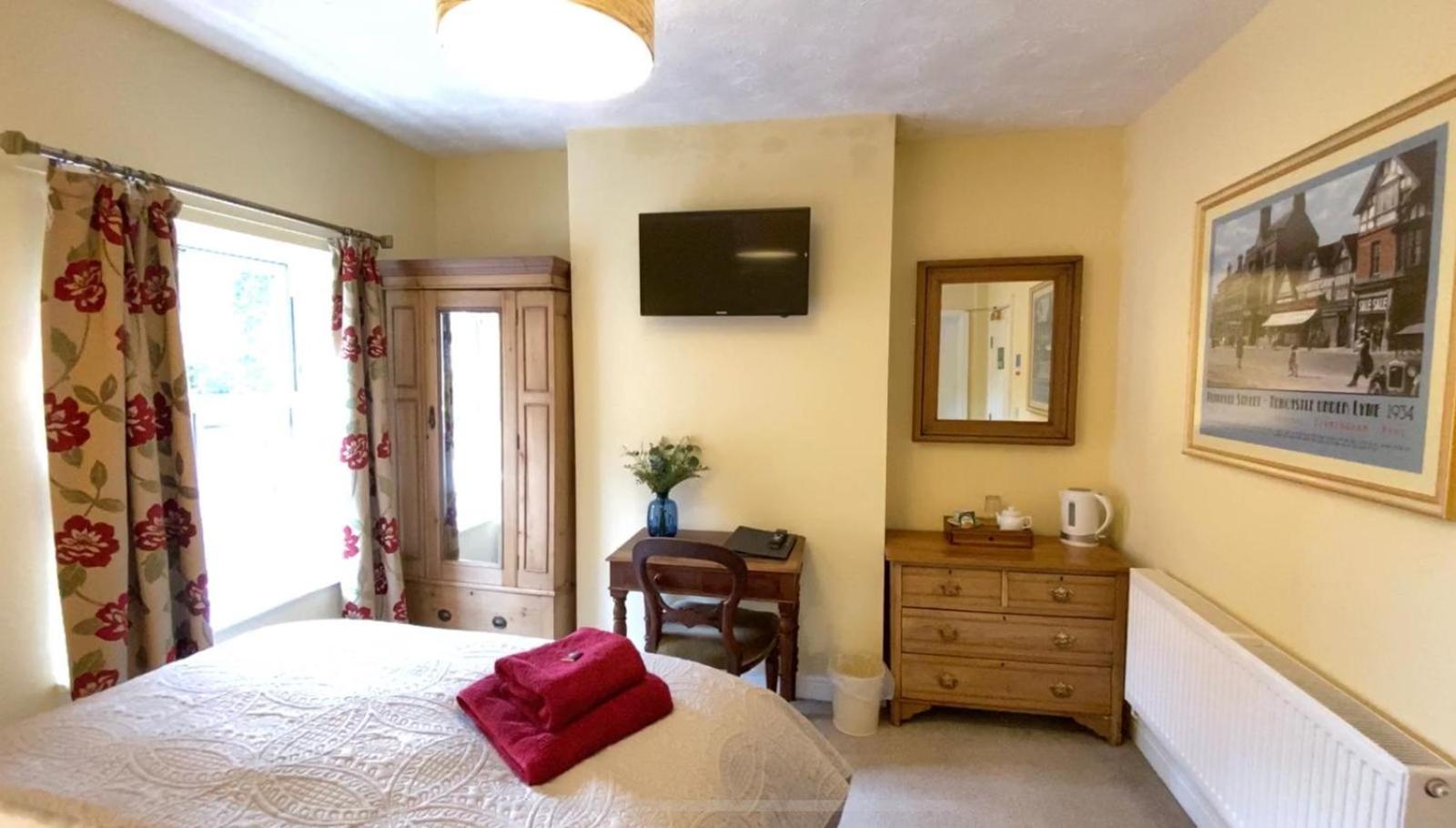 Deluxe Double Room - Photo 10