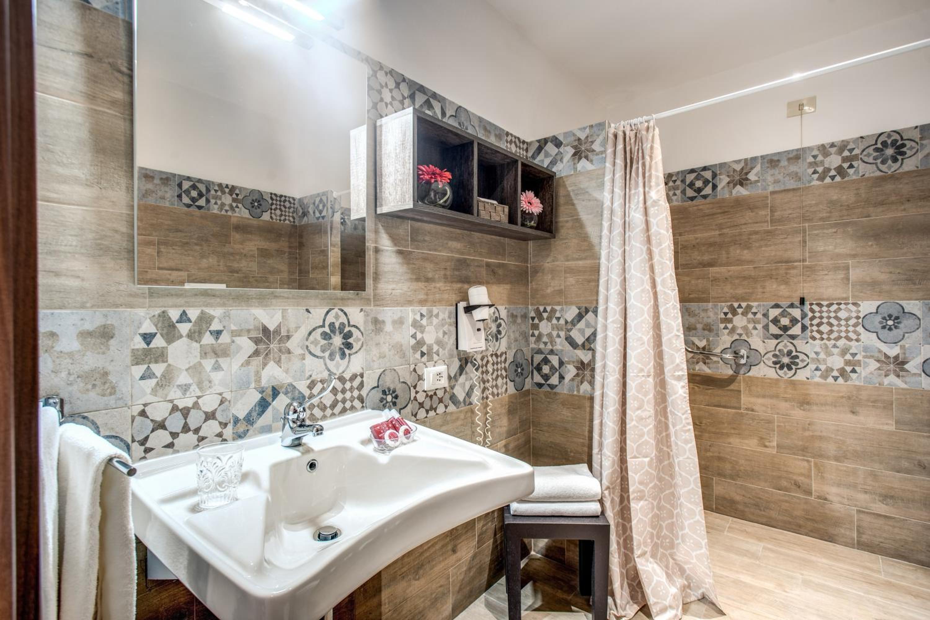 Double or Twin Room - Disability Access thumbnail 6