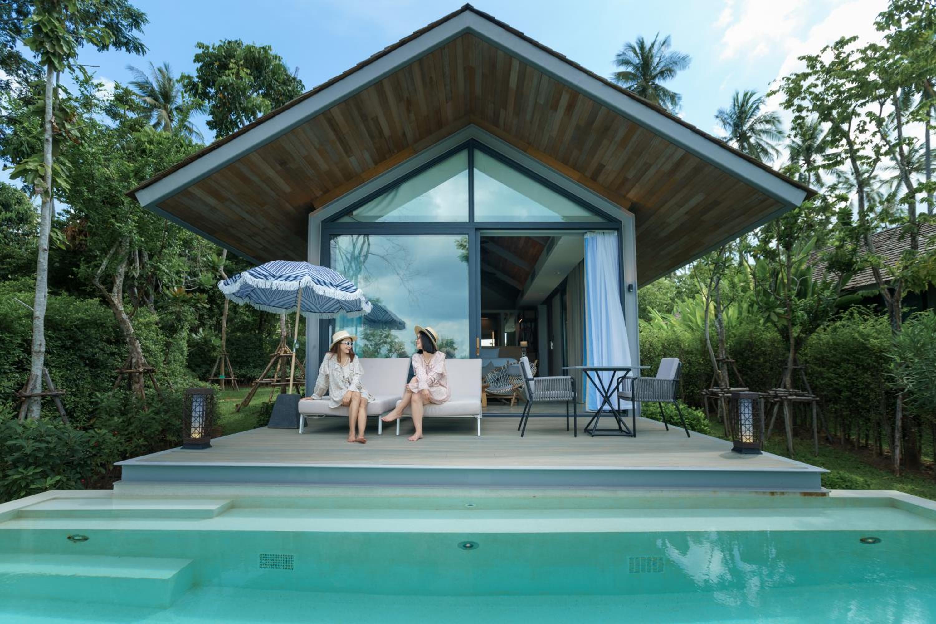 One-Bedroom Pool Villa with Schedule Boat Transfer - Photo 16