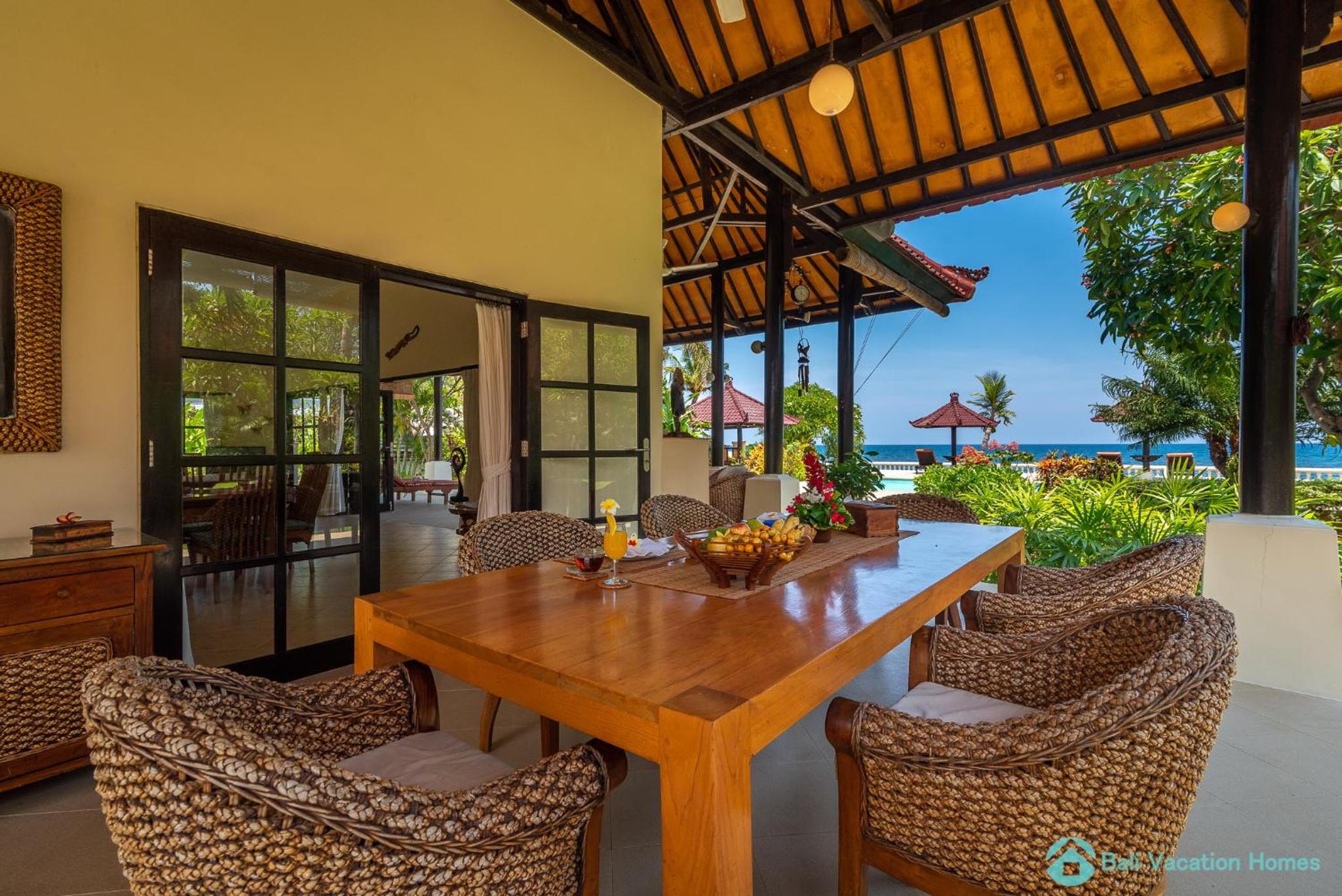 Villa - Beach Front photo 2