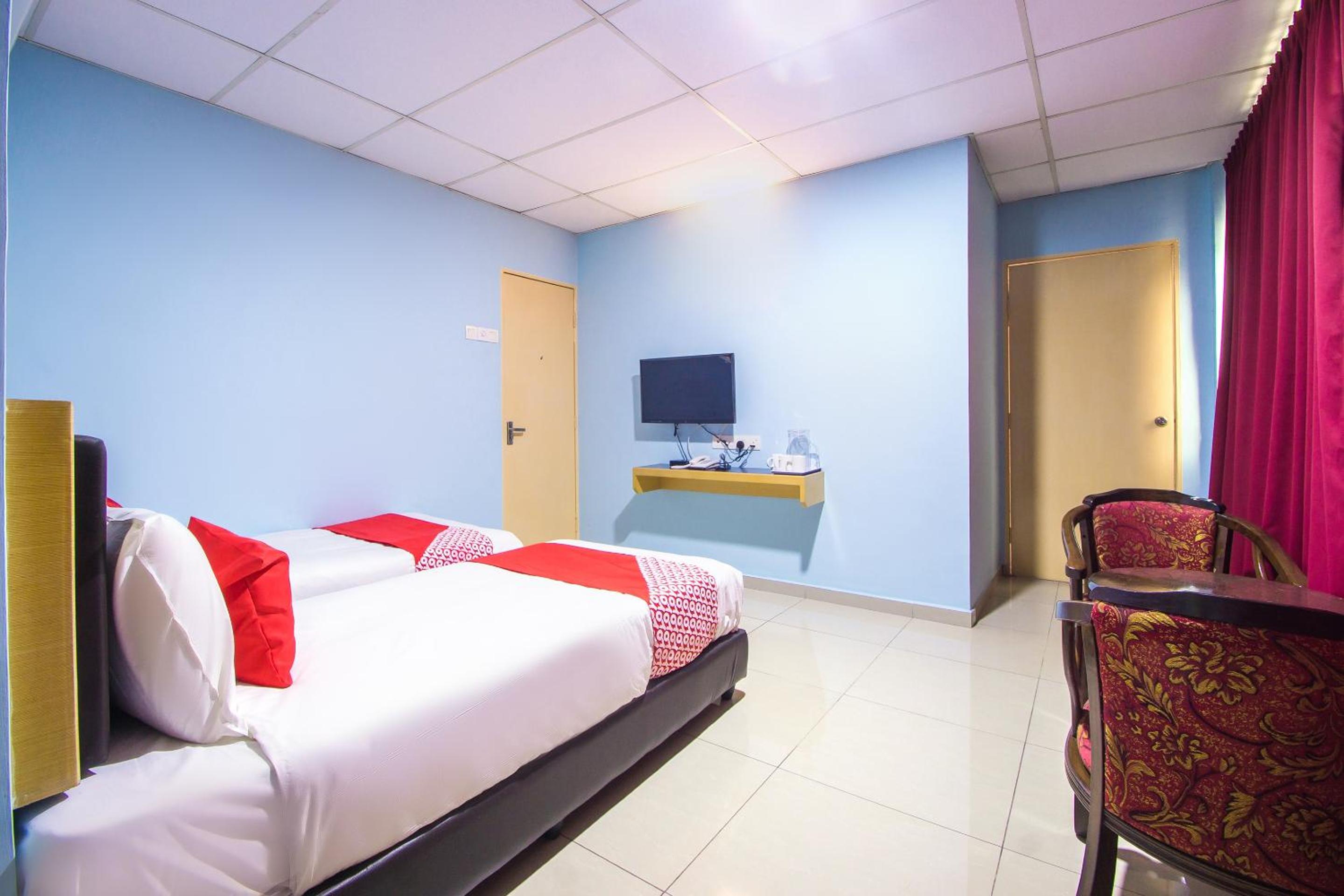 Deluxe Twin Room - Photo 6