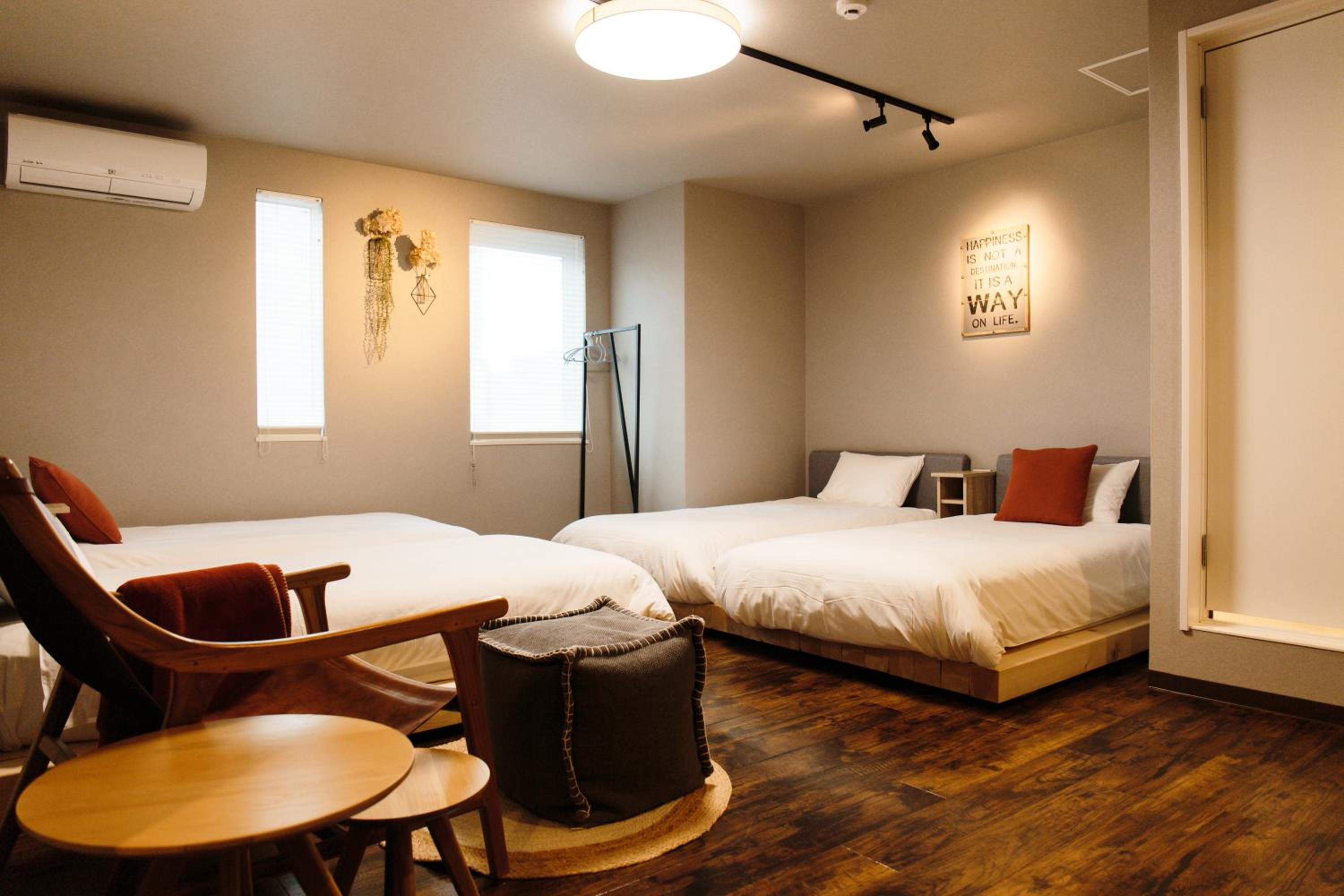 Quadruple Room - Photo 1