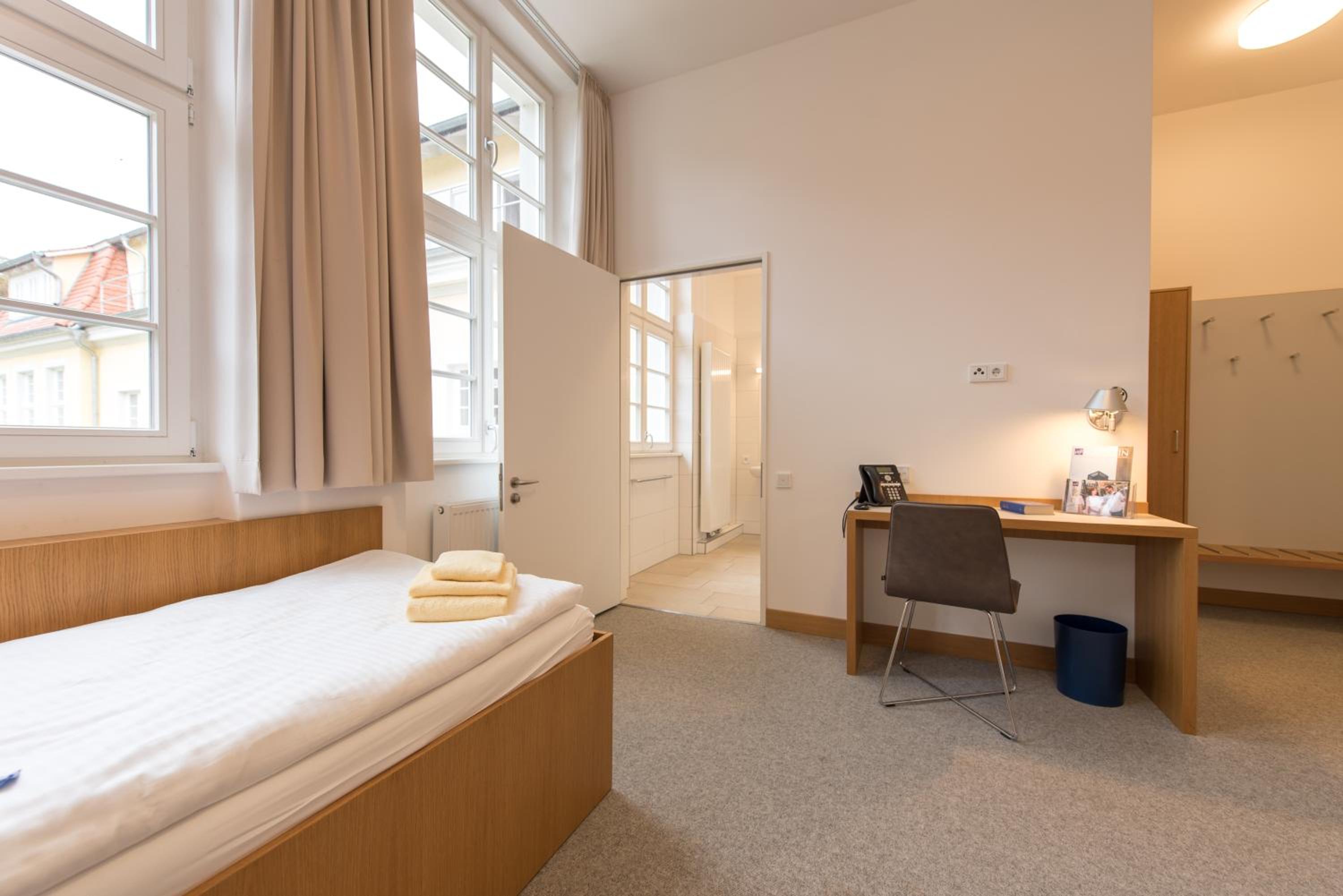 Standard Twin Room photo 1