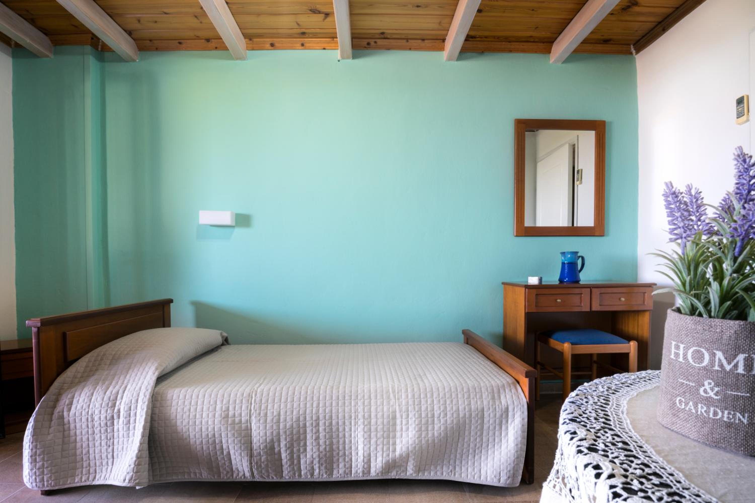 Two-Bedroom Apartment - Photo 3