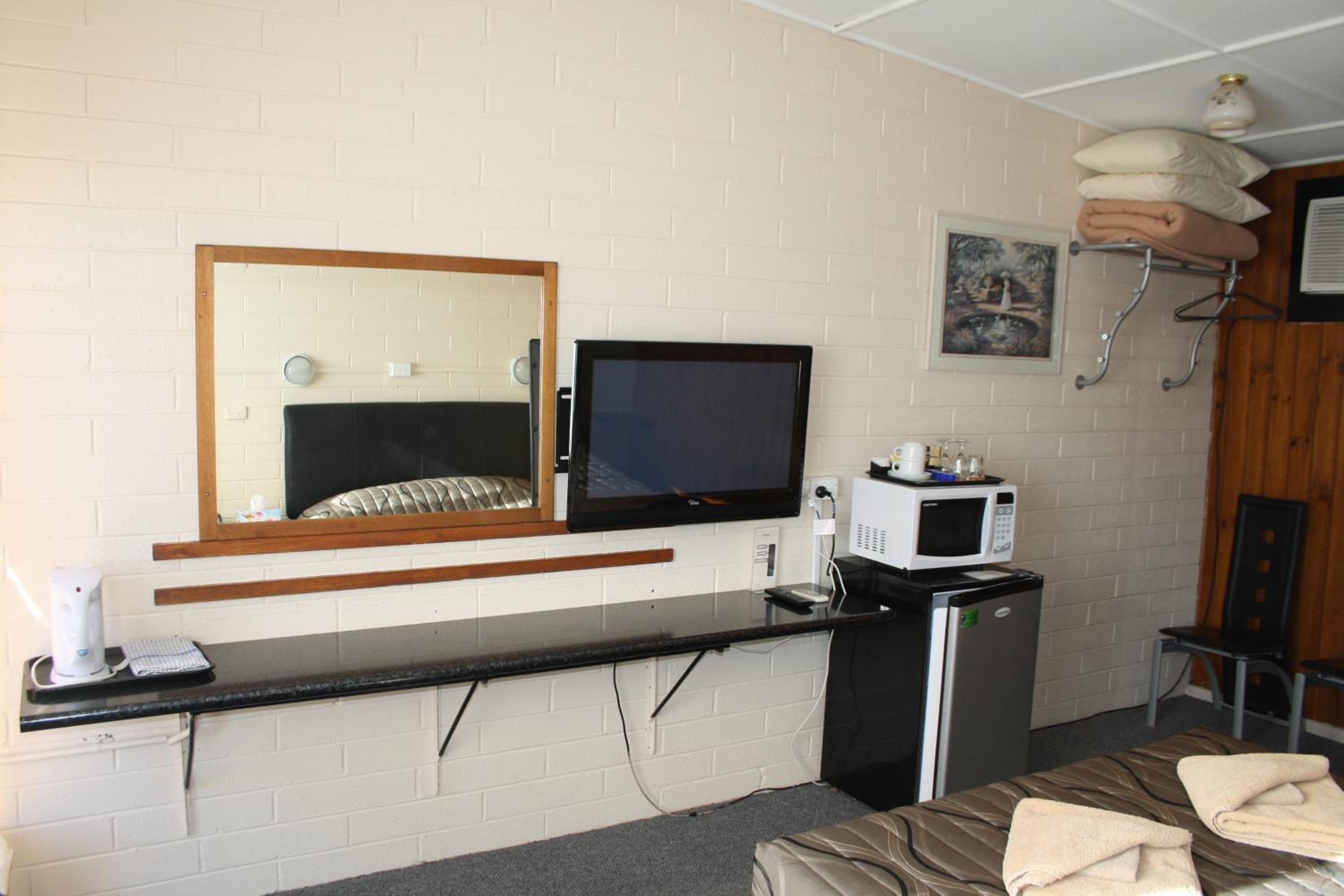 Double Room - Photo 3