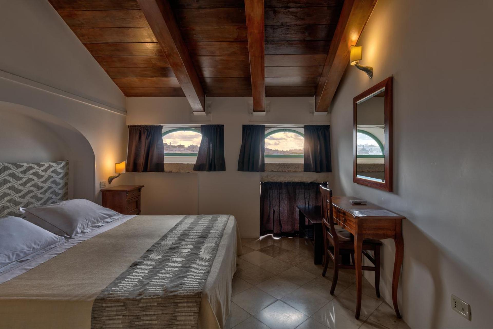 Classic Double Room - Photo 7