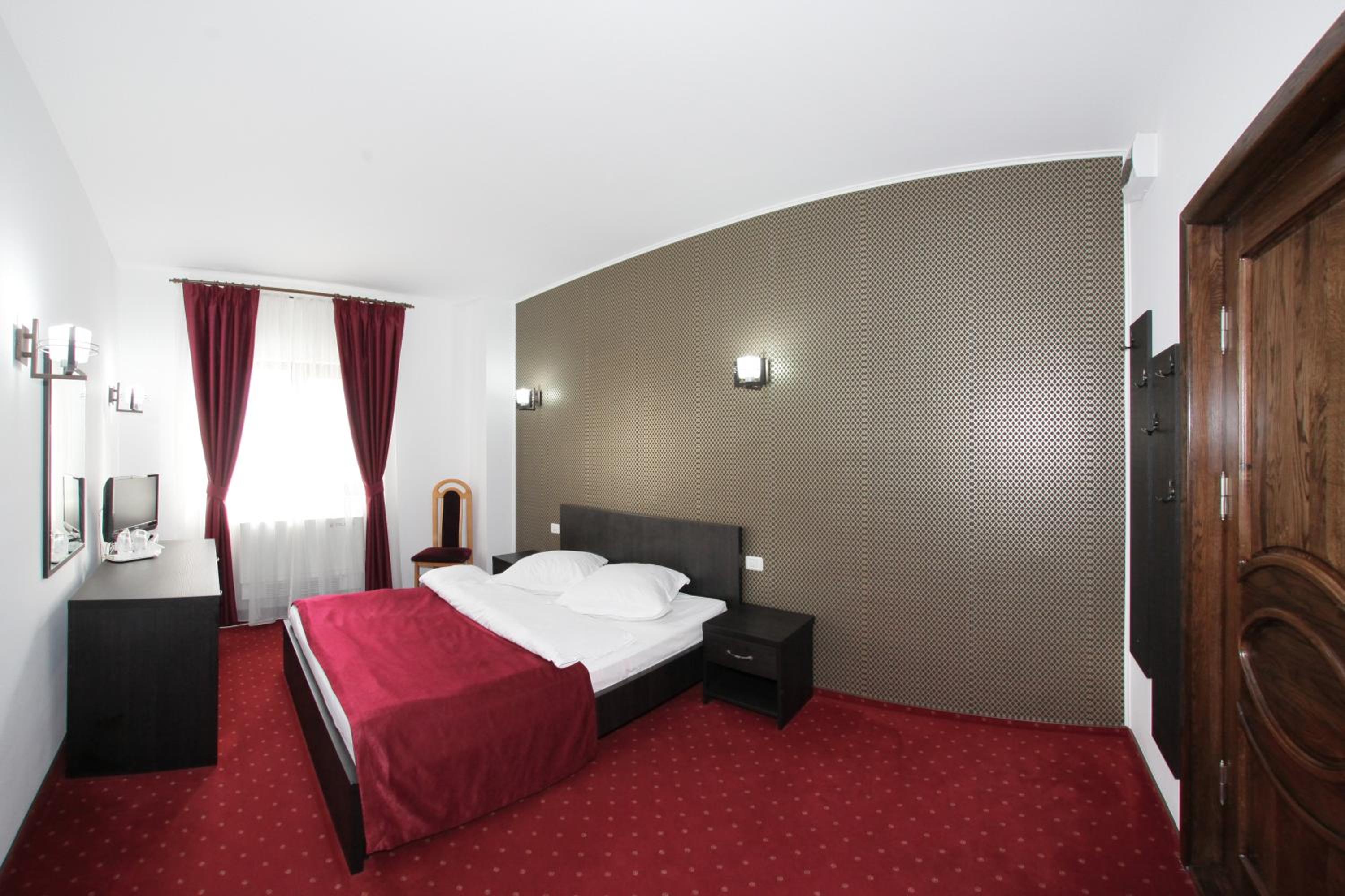 Large Single Room photo 3