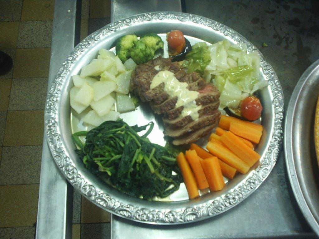 带浴室的单人房