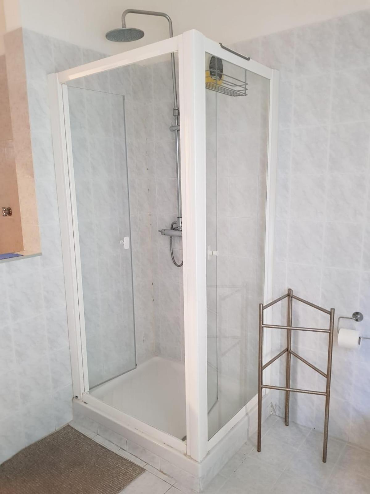 Double or Twin Room with Shared Bathroom photo 3