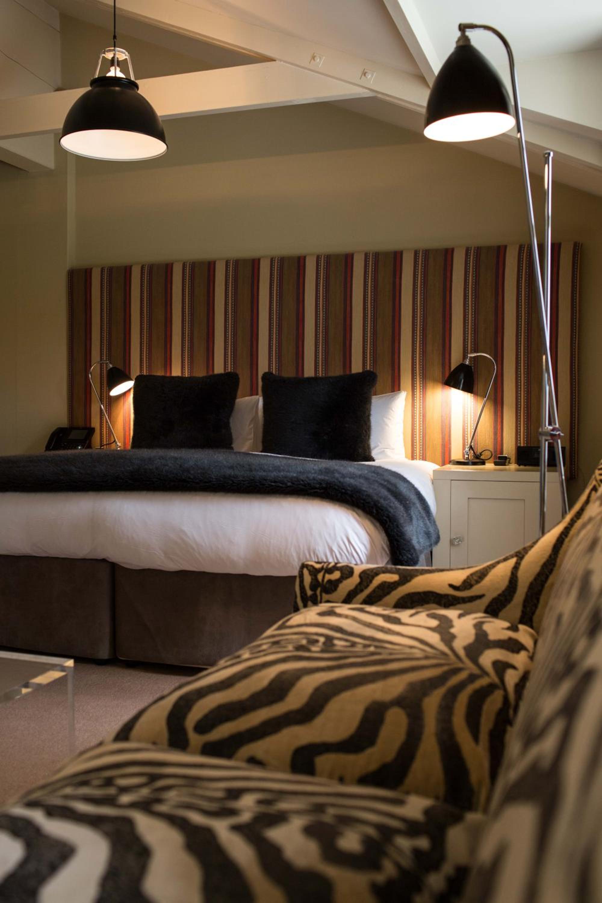 Deluxe Double Room - Photo 14