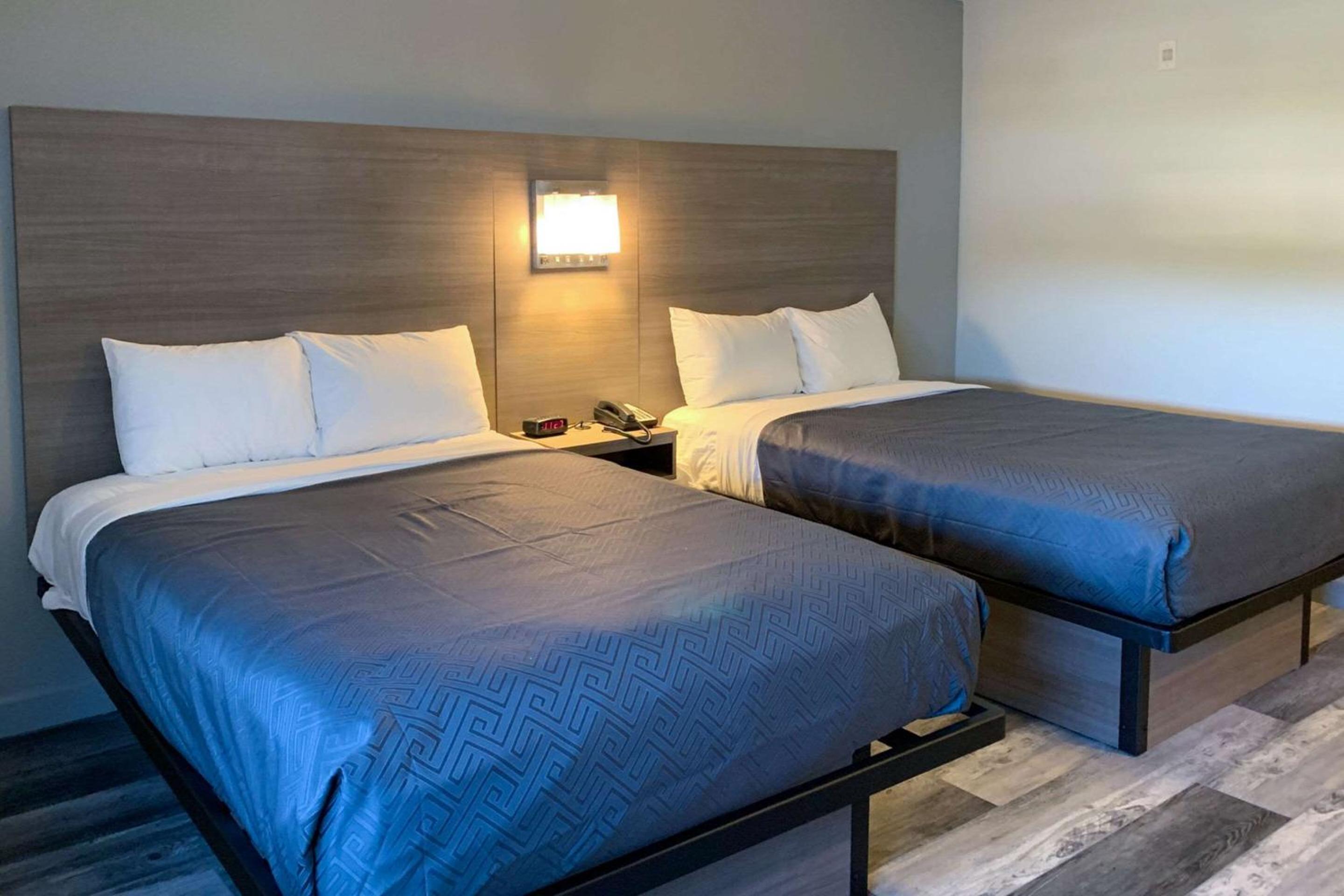 Double Room with Two Double Beds - Non-Smoking - Photo 1