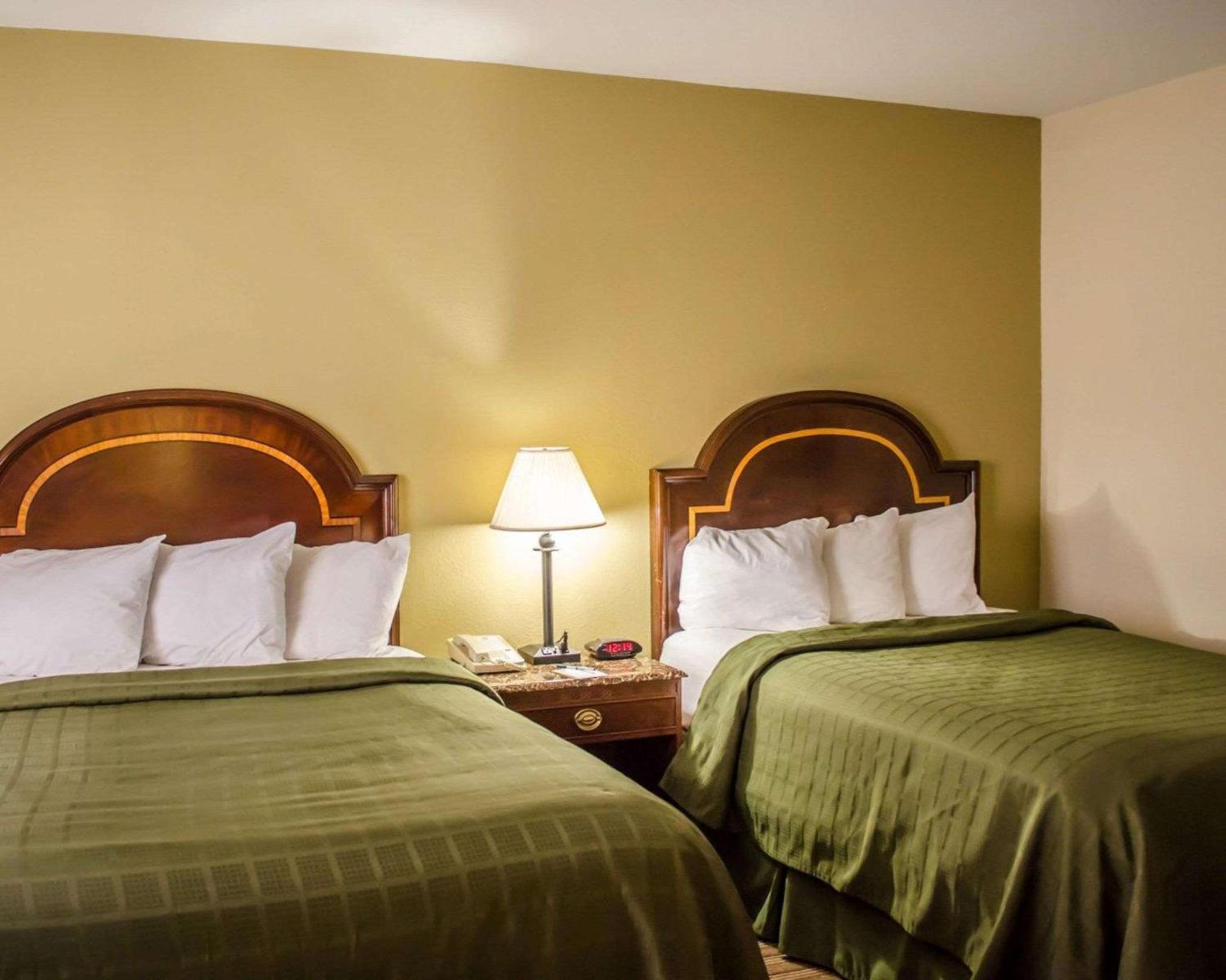 Suite with Two Double Beds with Sofa Bed - Non-smoking - Photo 2