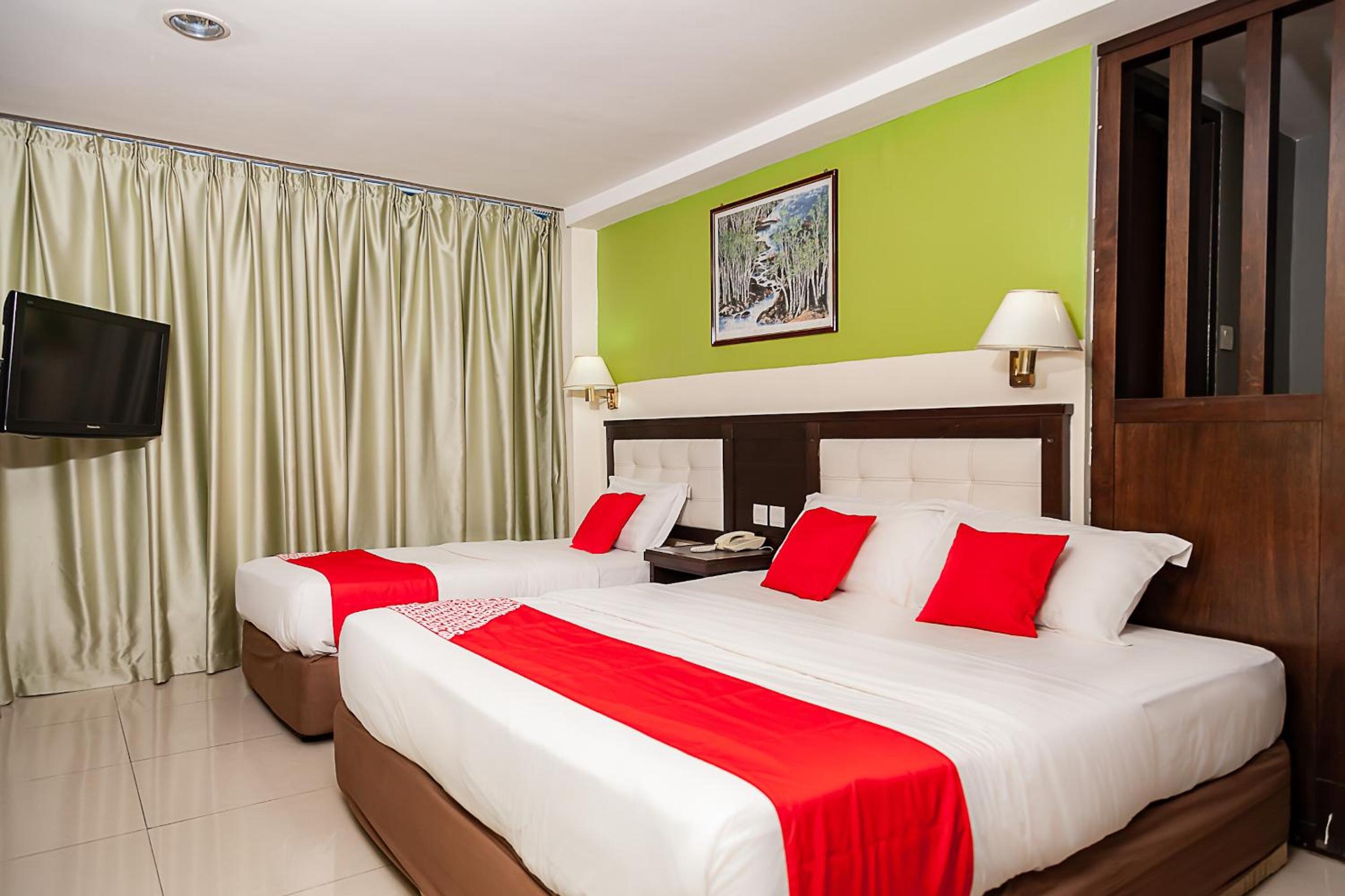 Superior Suite - Photo 1