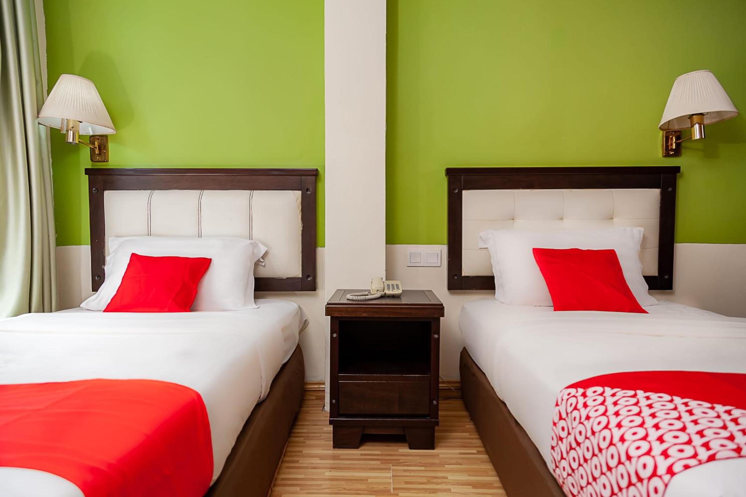 Deluxe Twin Room - Photo 1