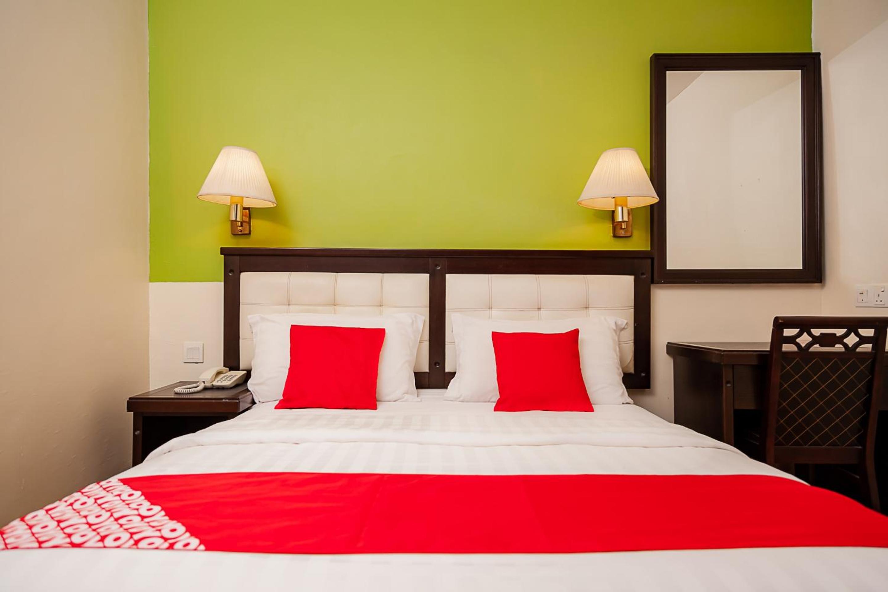 Standard Double Room - Photo 7
