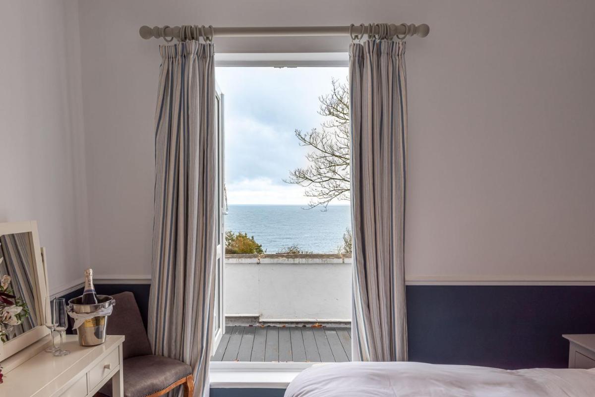 Two-Bedroom Suite with Sea View photo 1