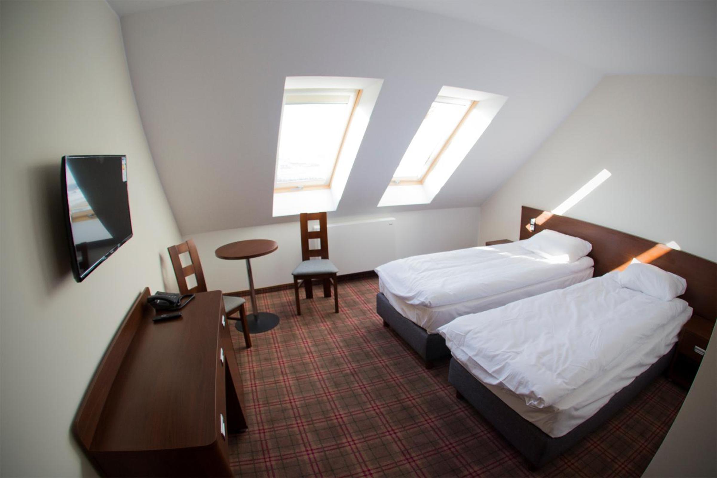 Double or Twin Room - Photo 7