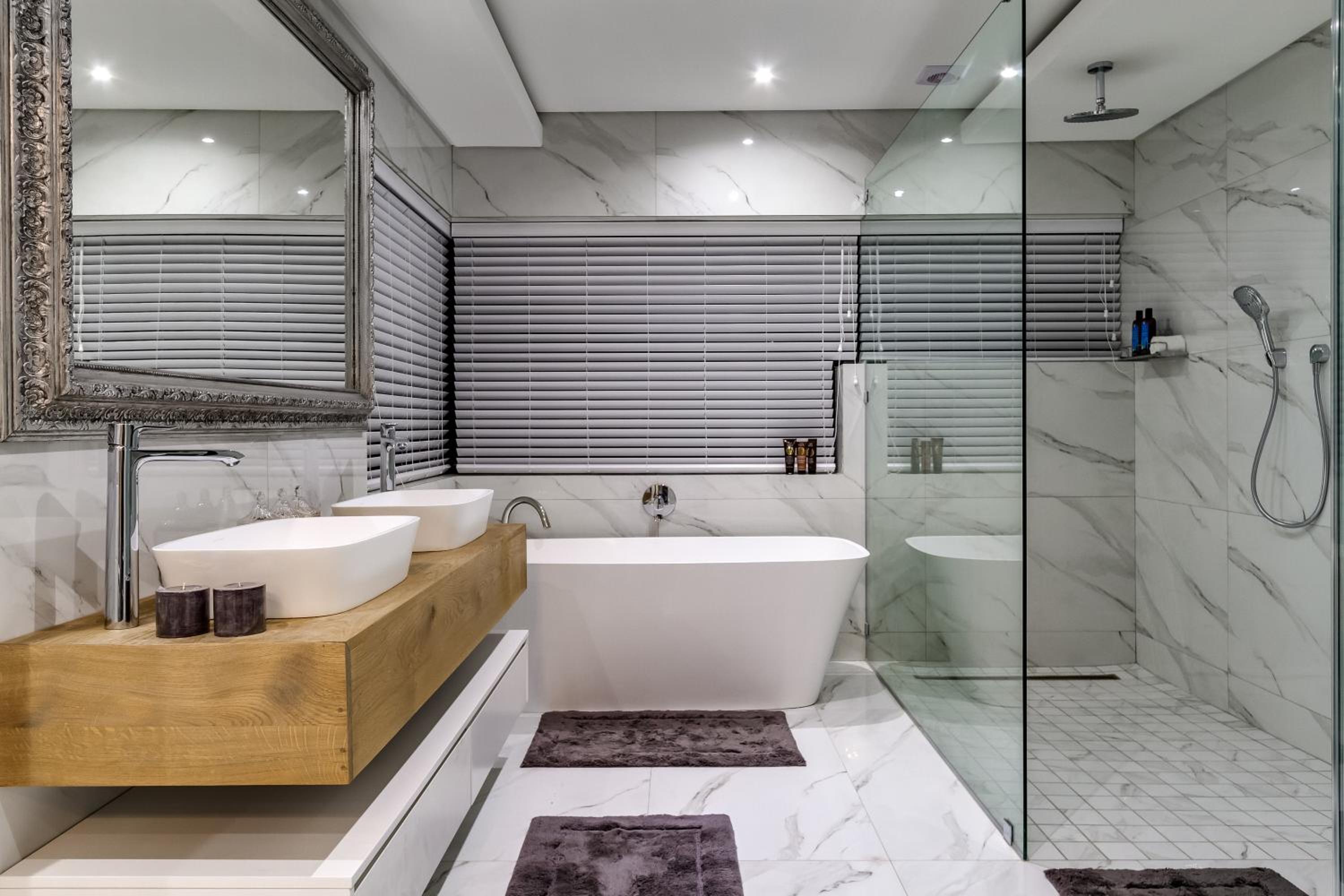 Three-Bedroom Villa - Photo 20