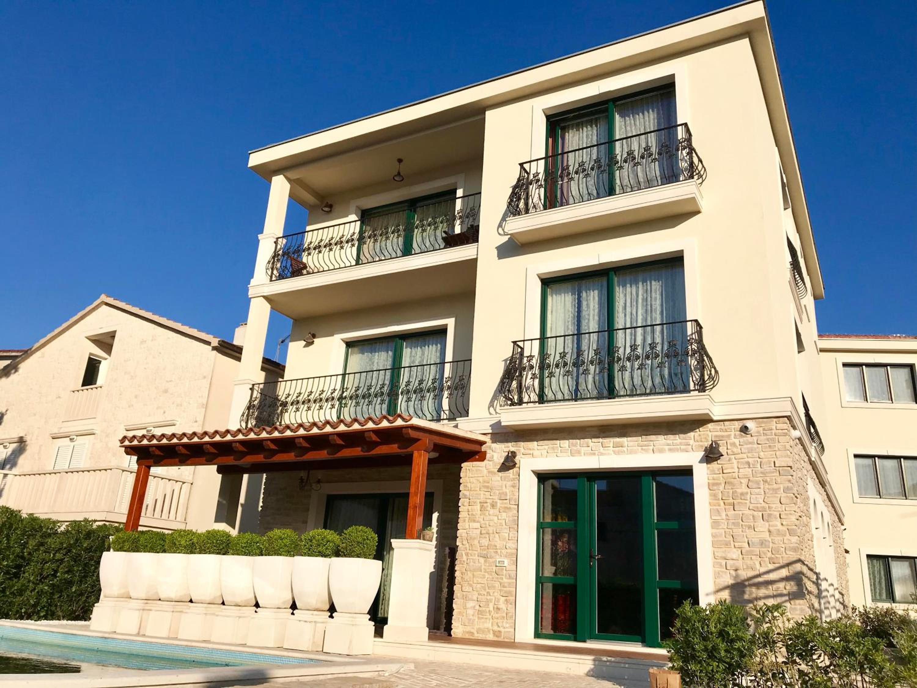 Villa - Beach Front photo 3