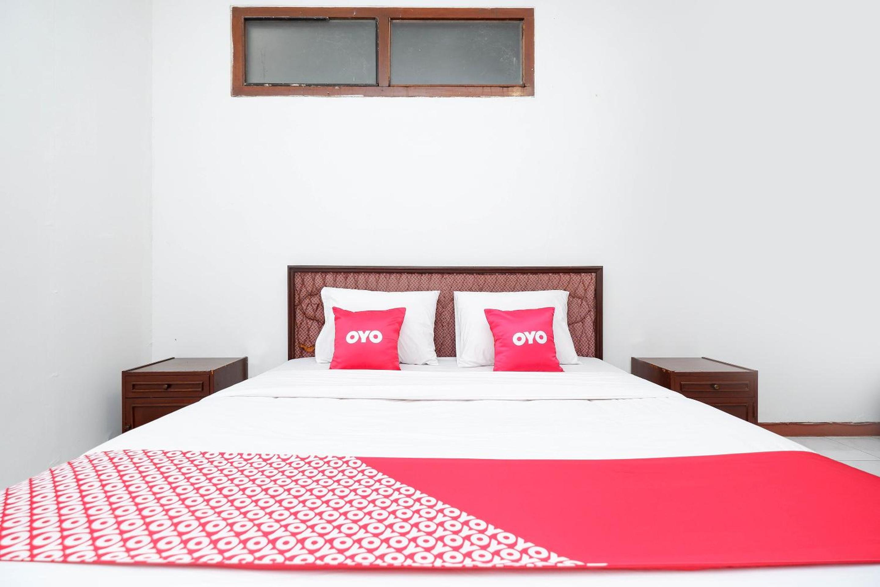 Standard Double Room - Photo 11