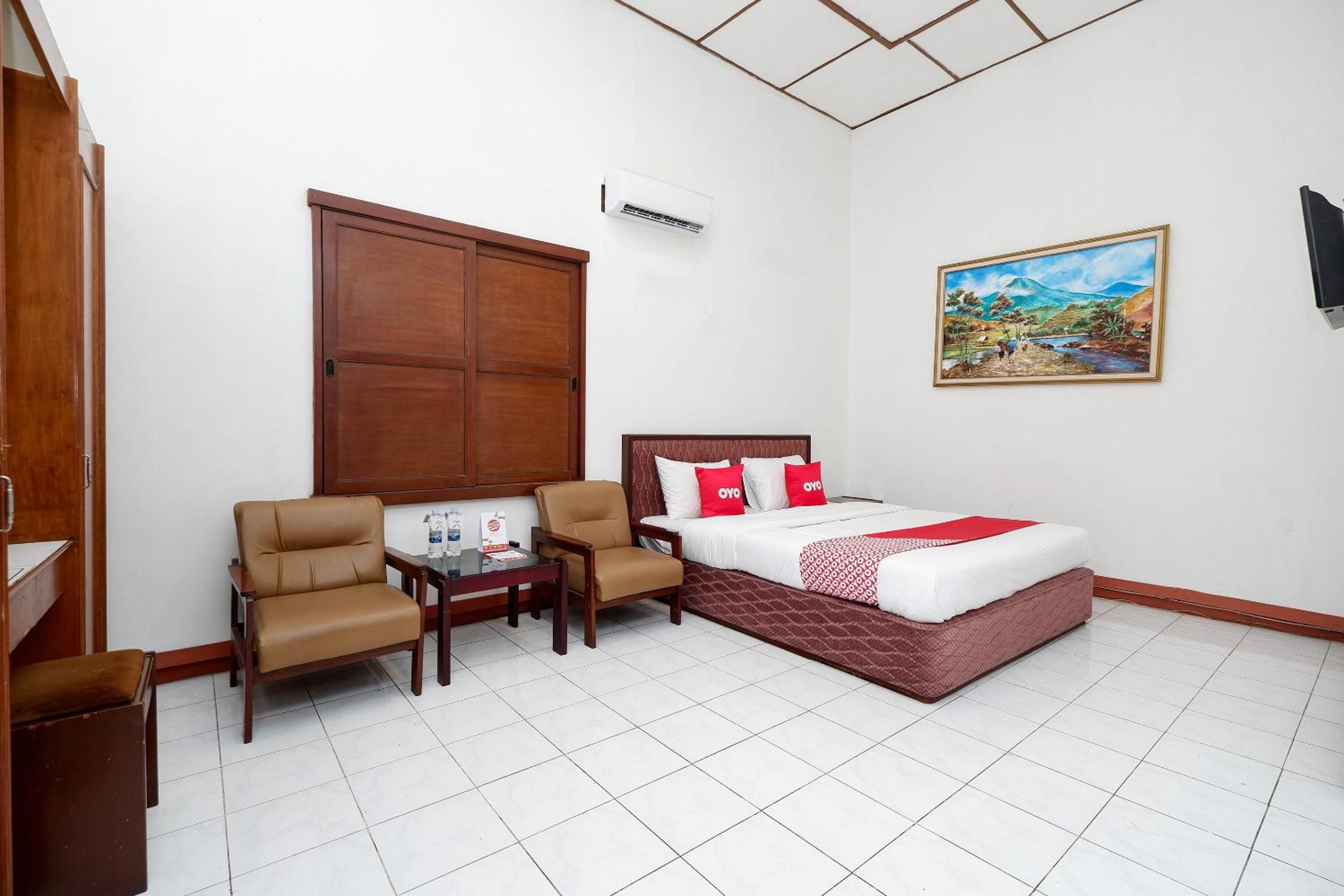 Deluxe Double Room - Photo 10
