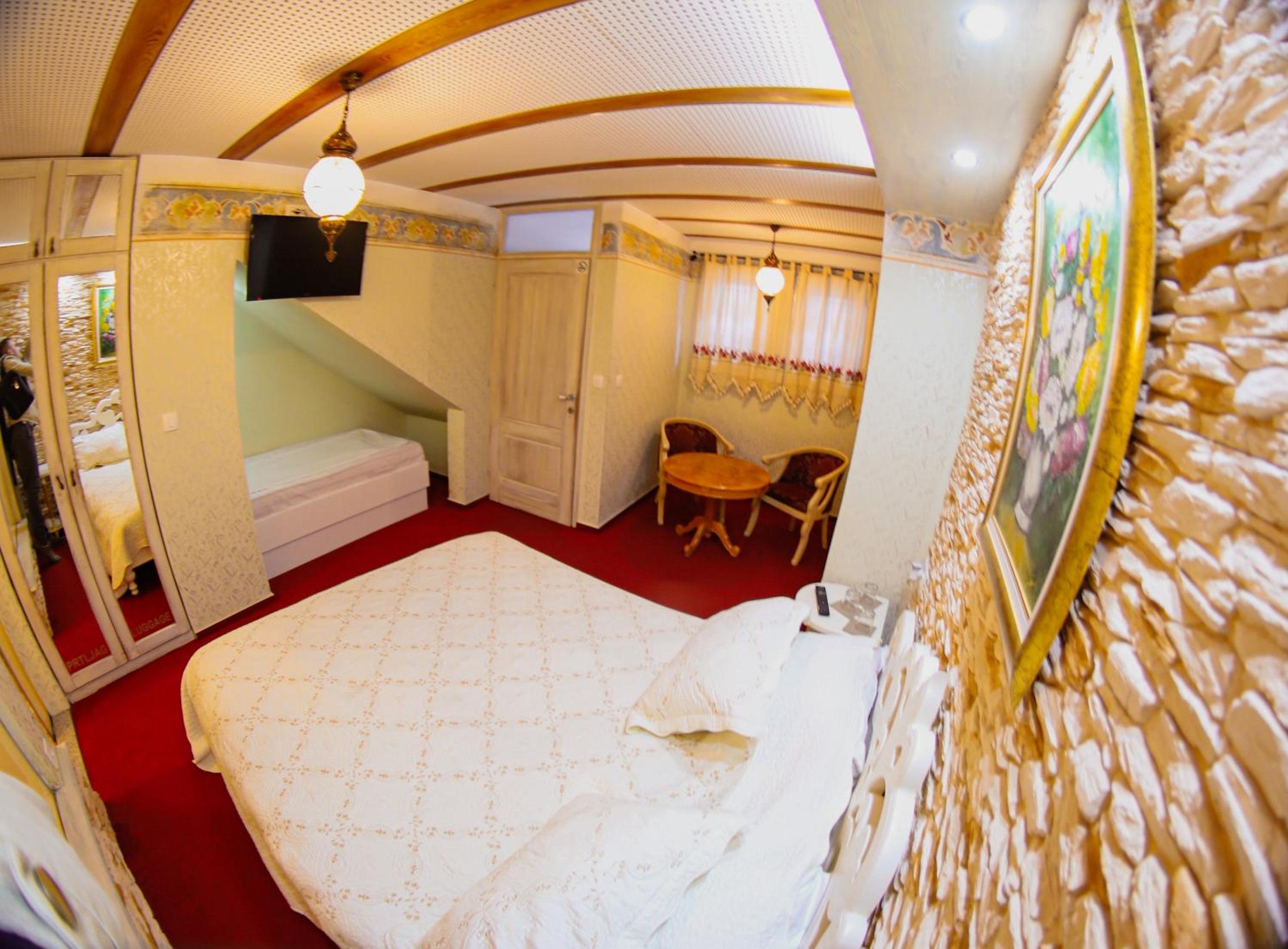 Comfort Triple Room photo 3