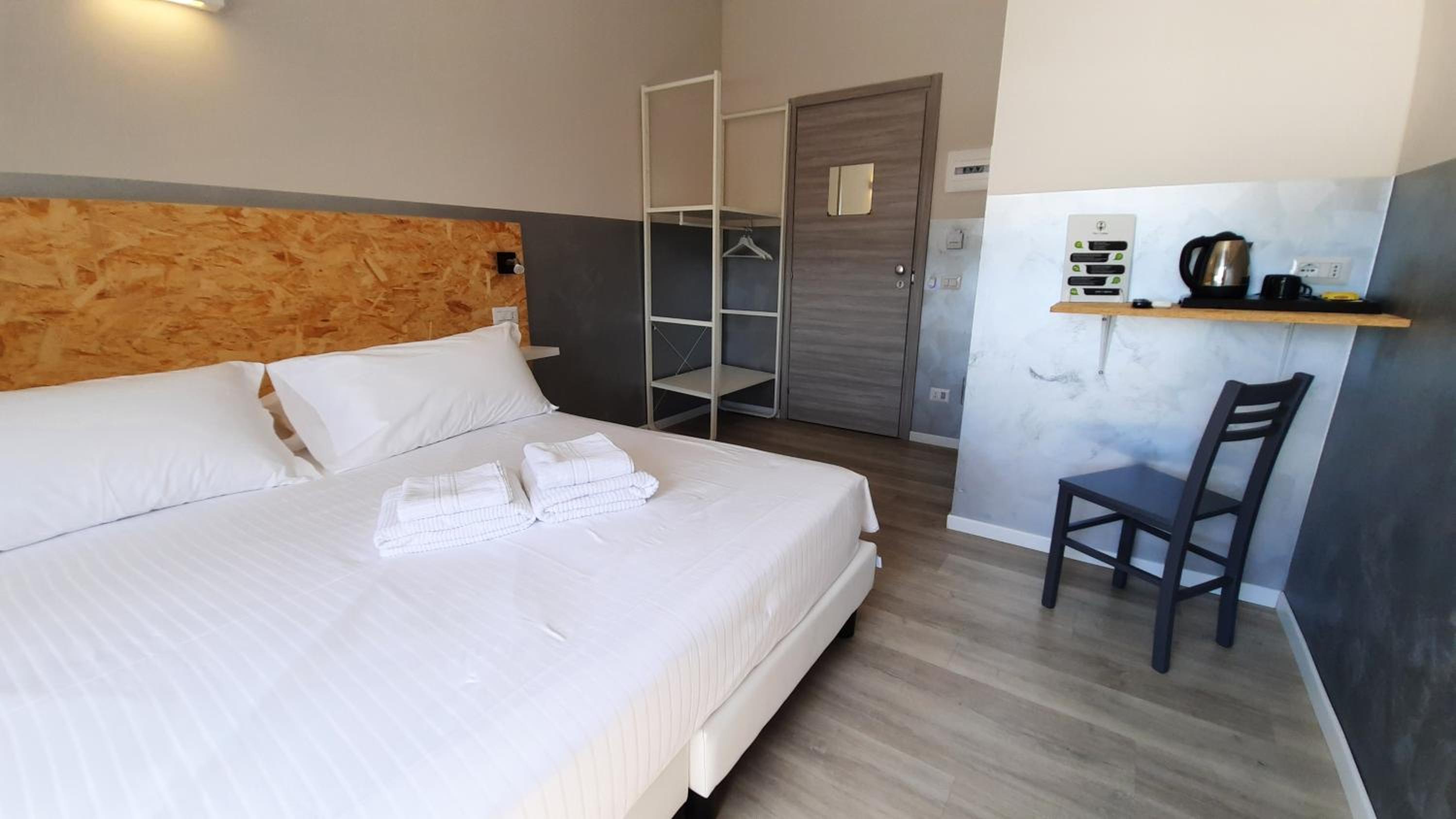 Double Room with Private Bathroom photo 1