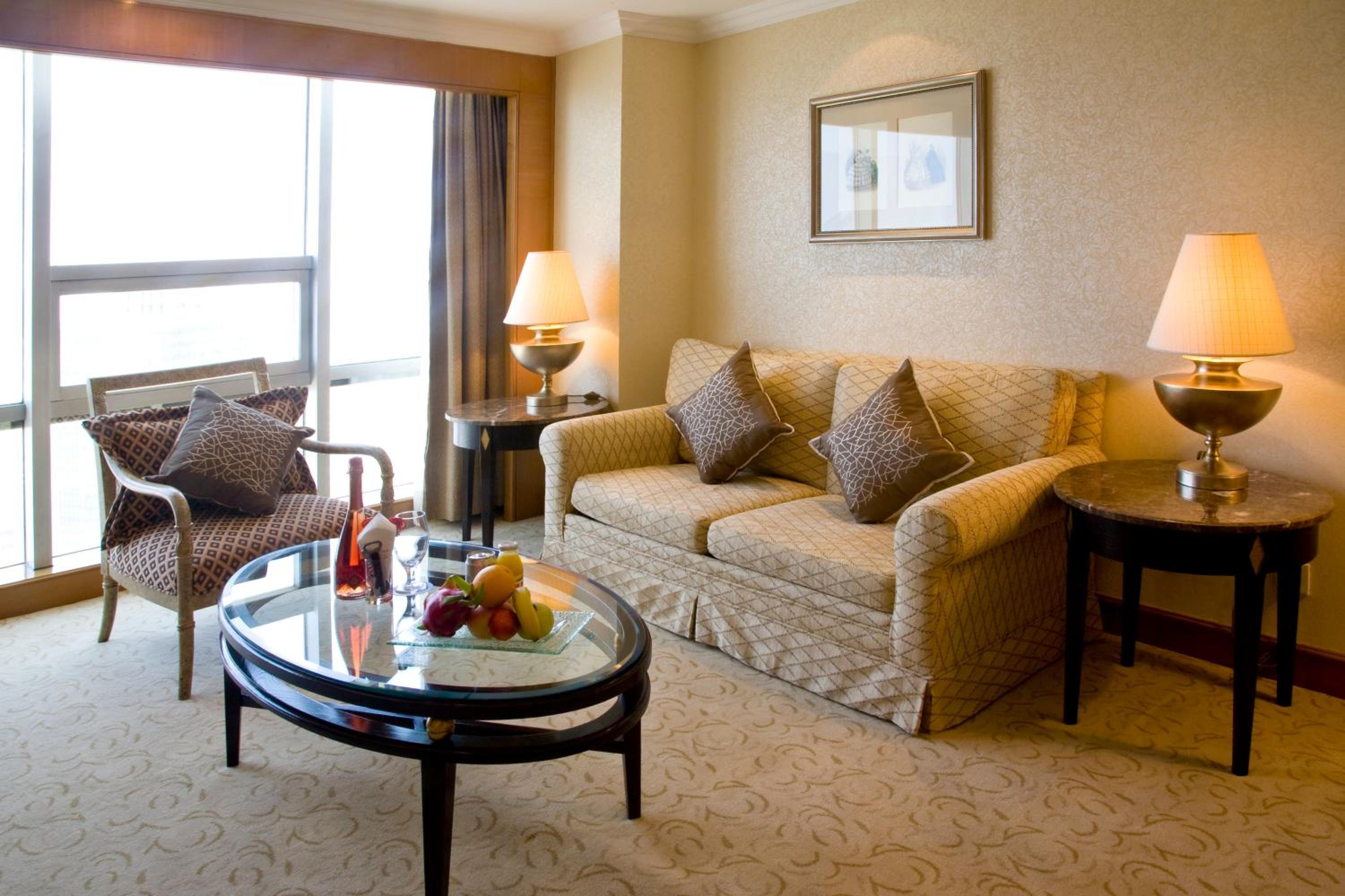 Executive Business Suite - Photo 8