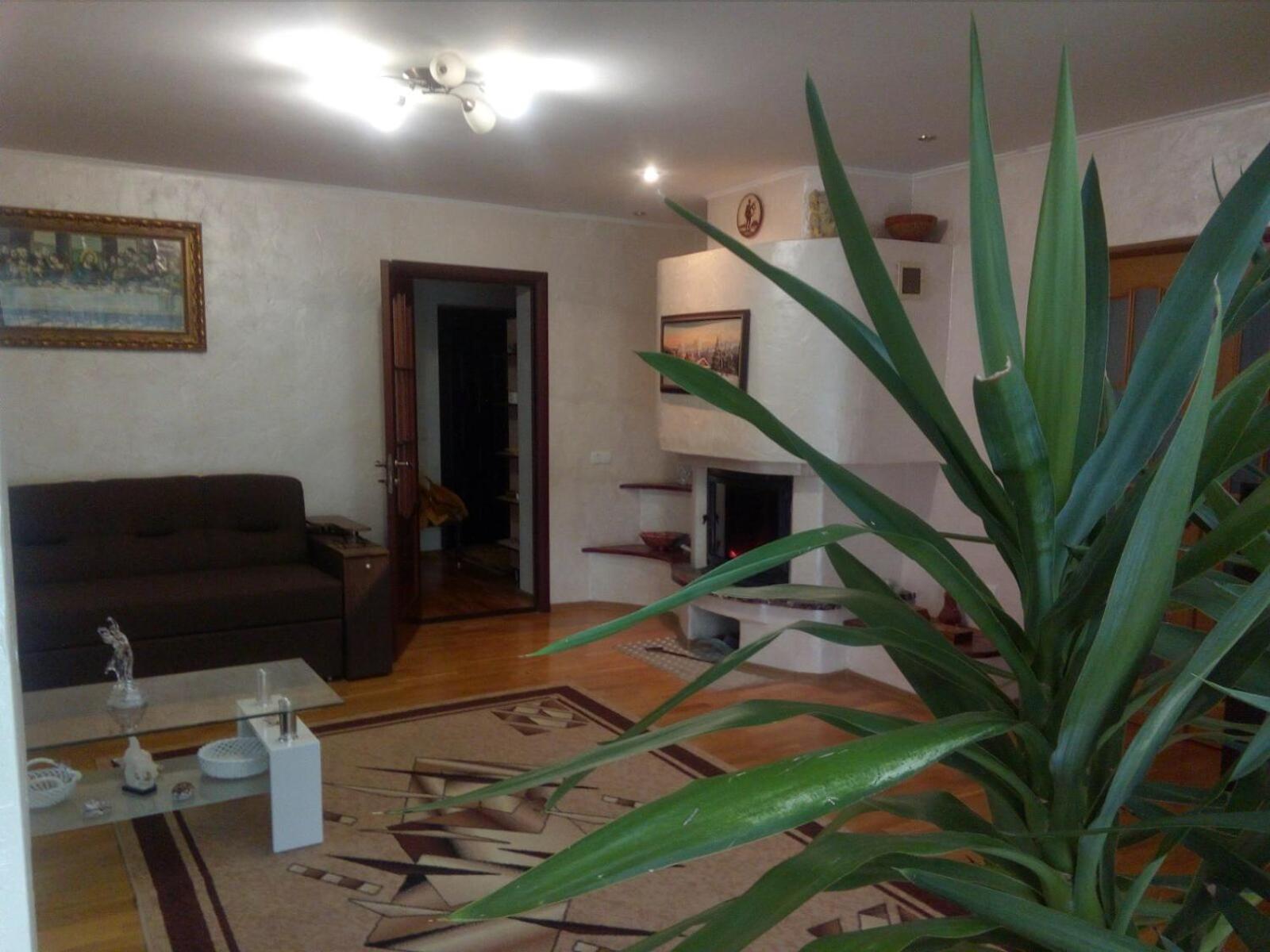 Standard Family Room photo 1