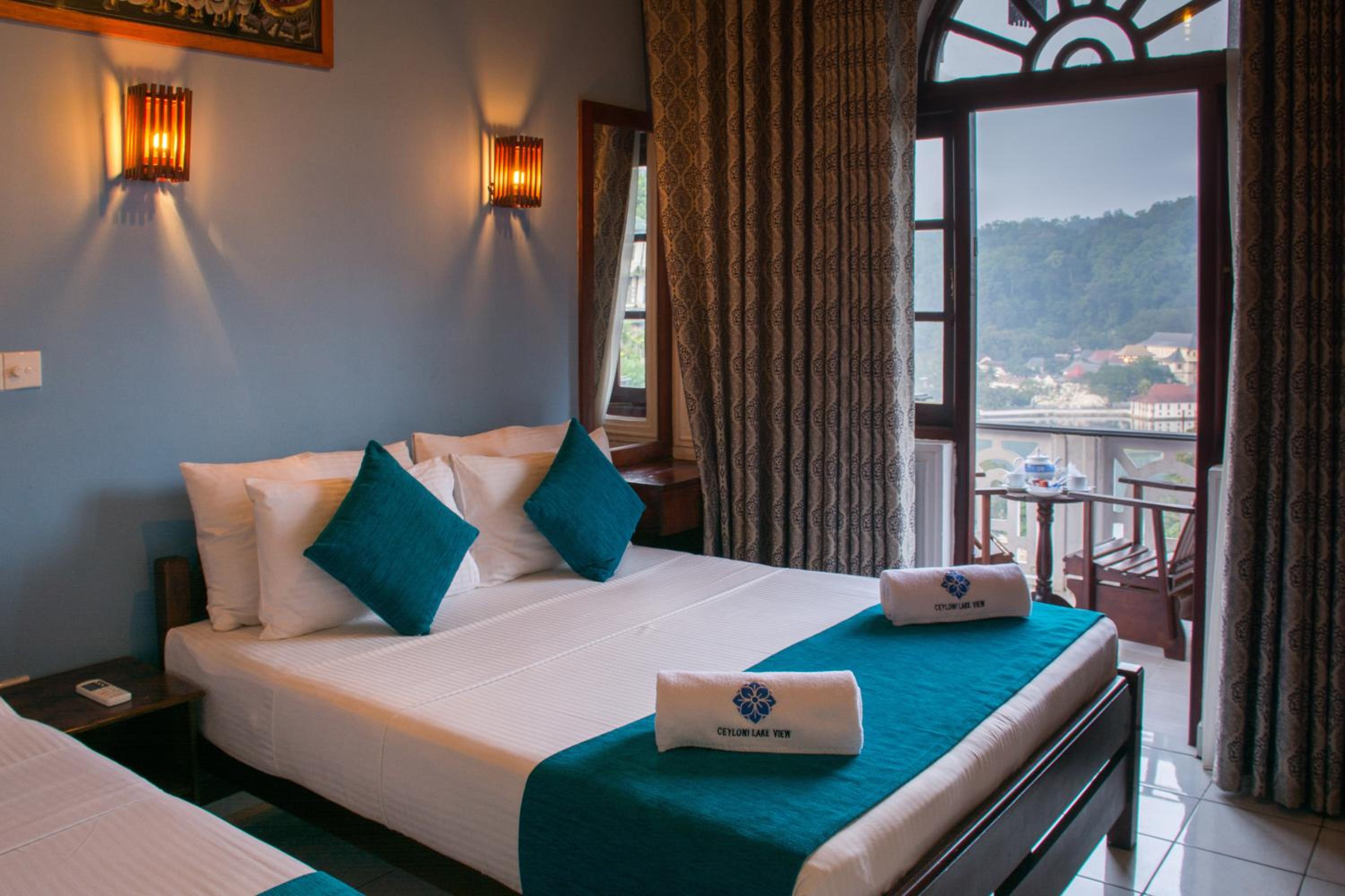 Triple Room with Lake View