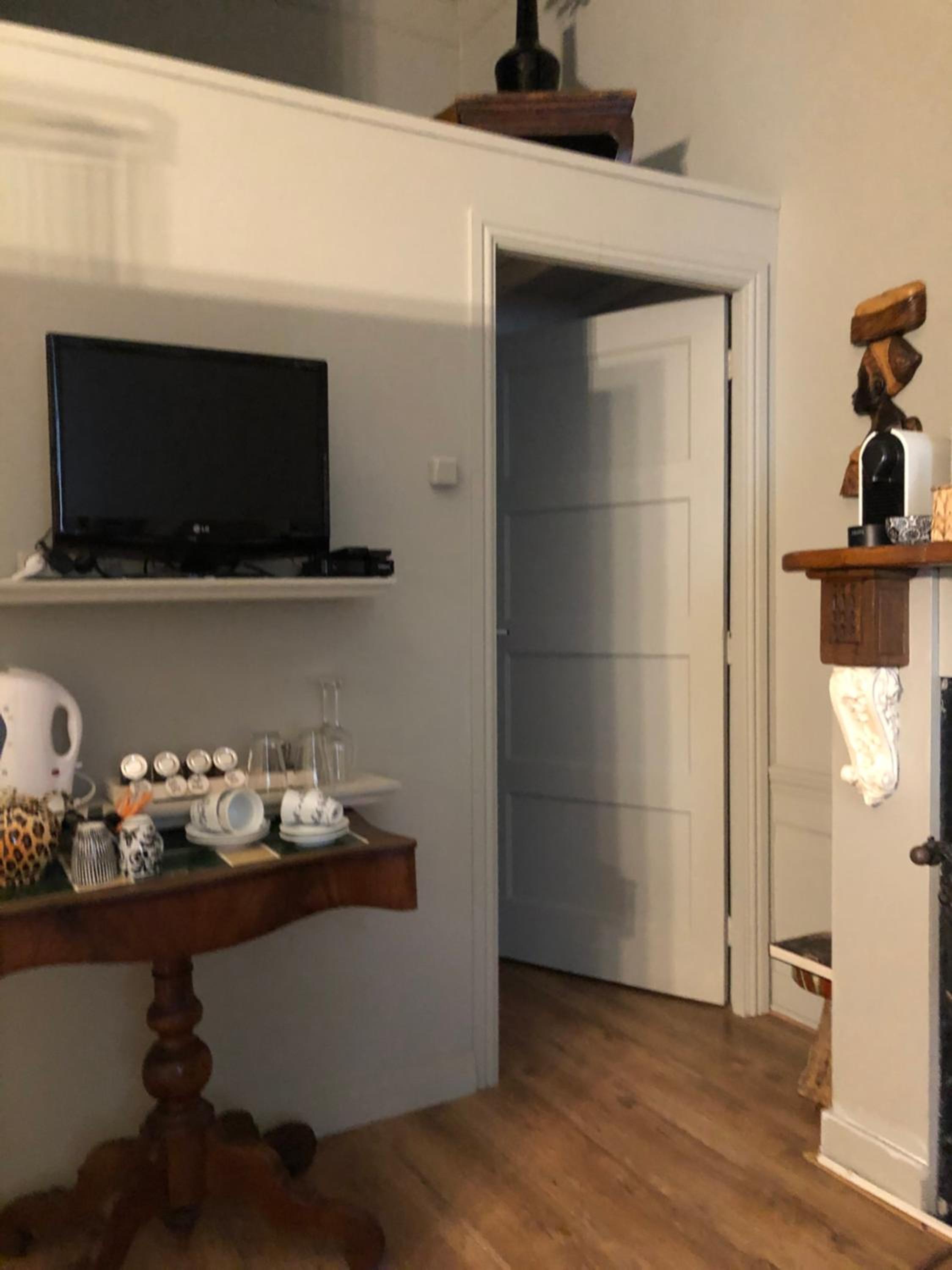 Double Room - Photo 10