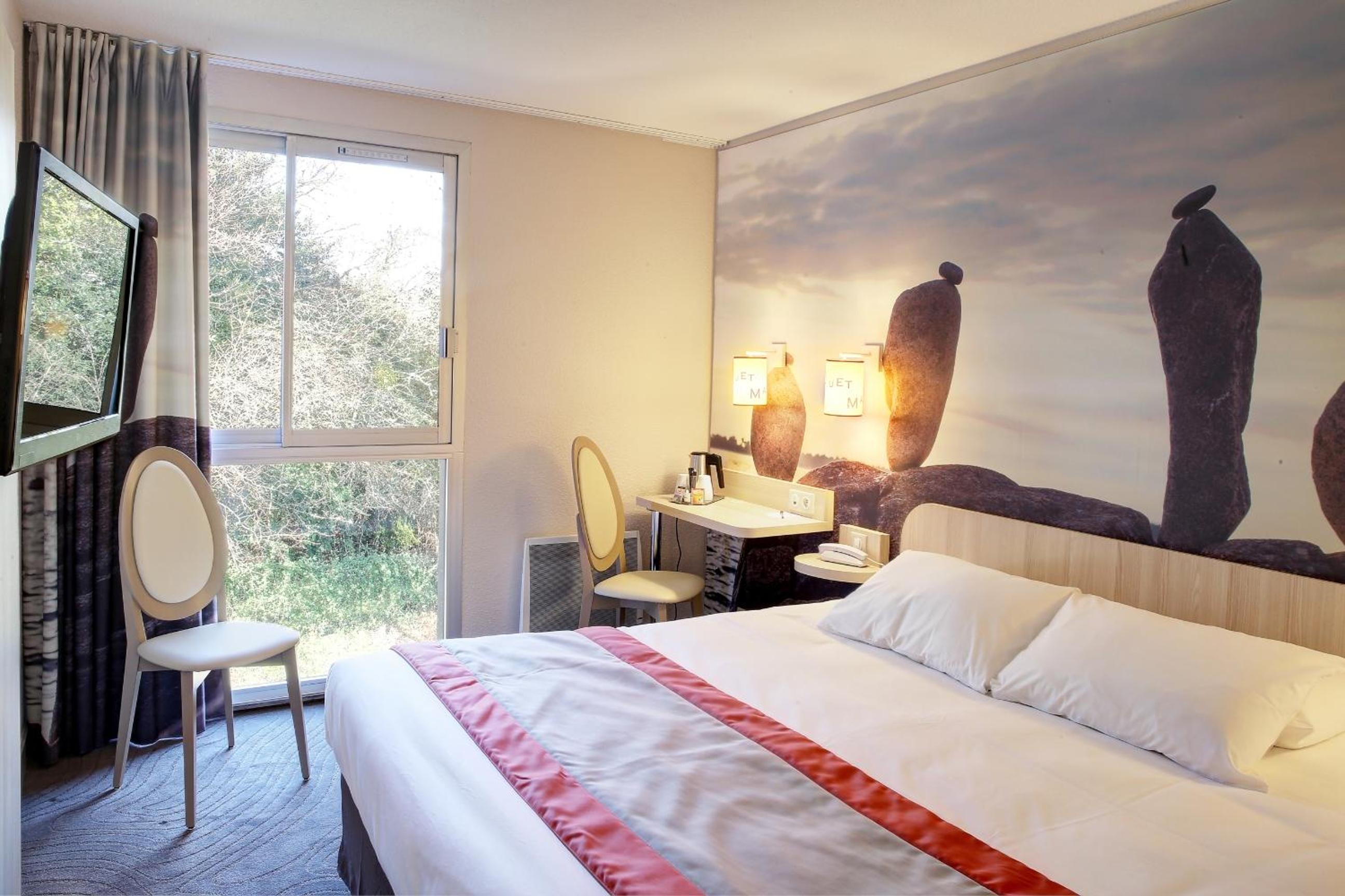 Comfort Queen Room - Photo 3