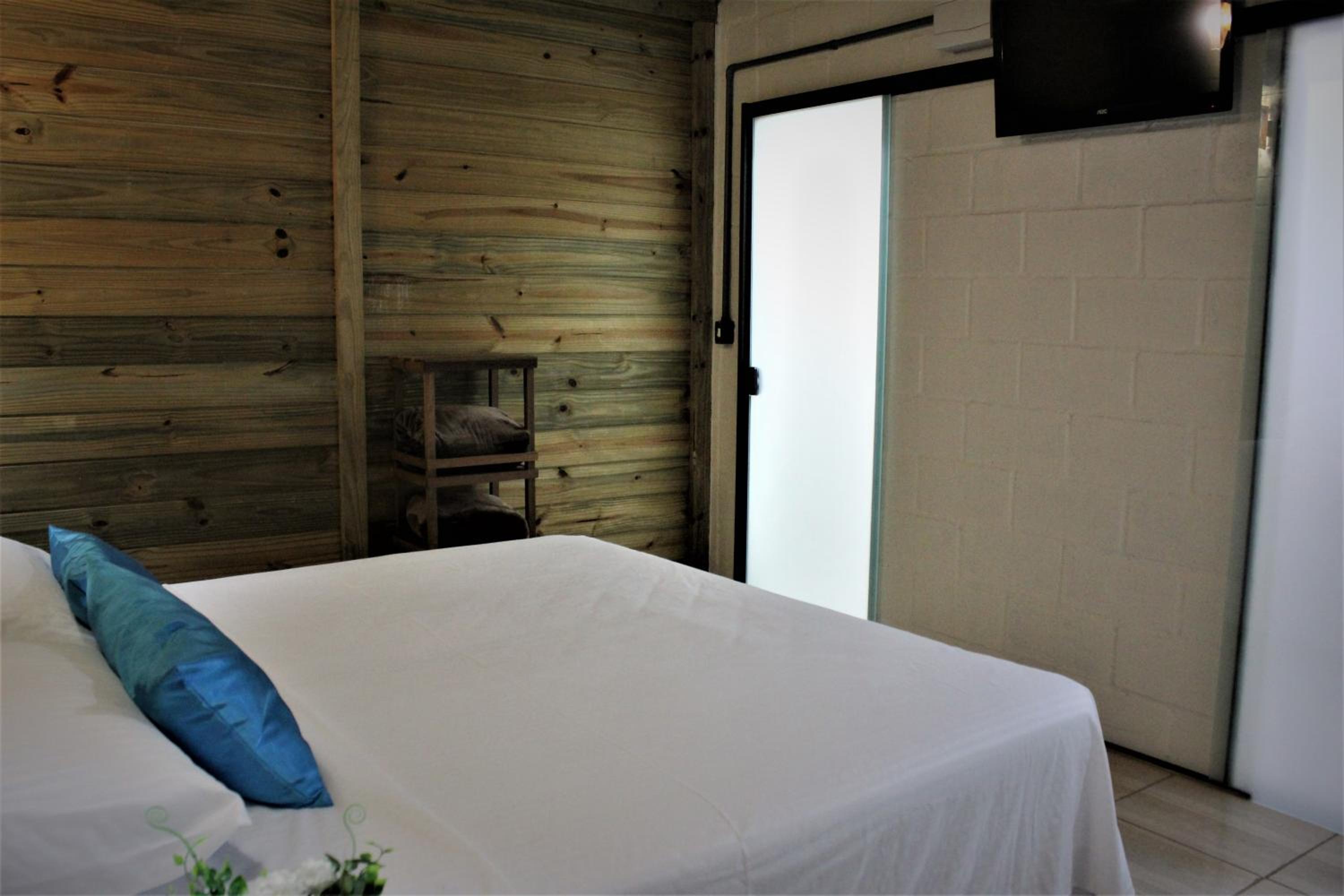 Classic Quadruple Room - Photo 3