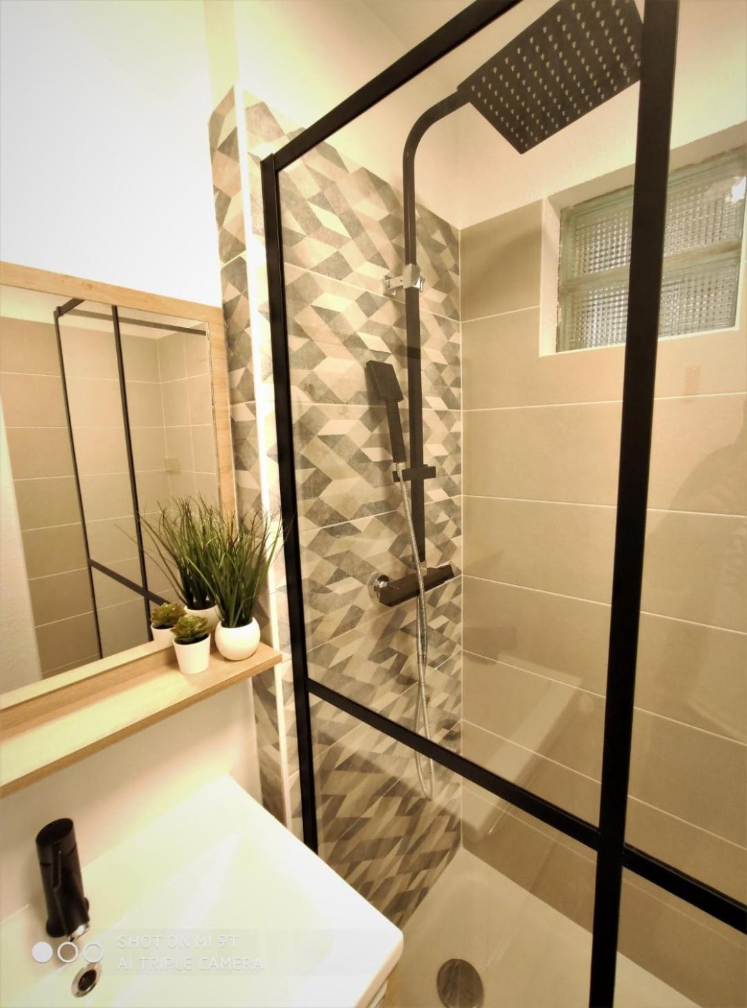 One-Bedroom Apartment - Photo 20