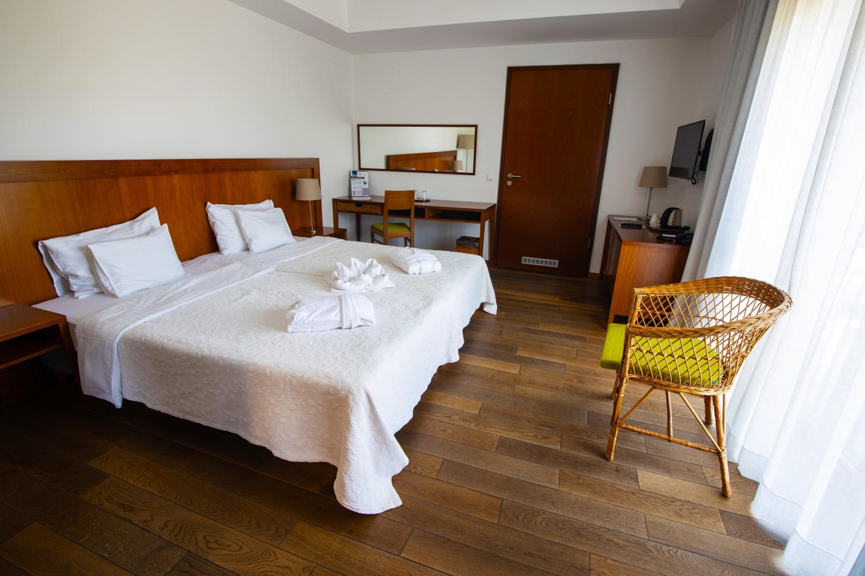Double or Twin Room - Photo 2