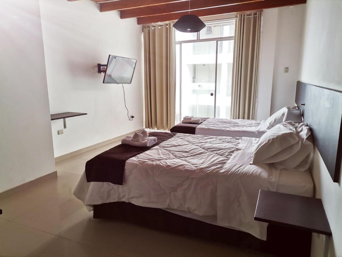 Twin Room with Pool View photo 2