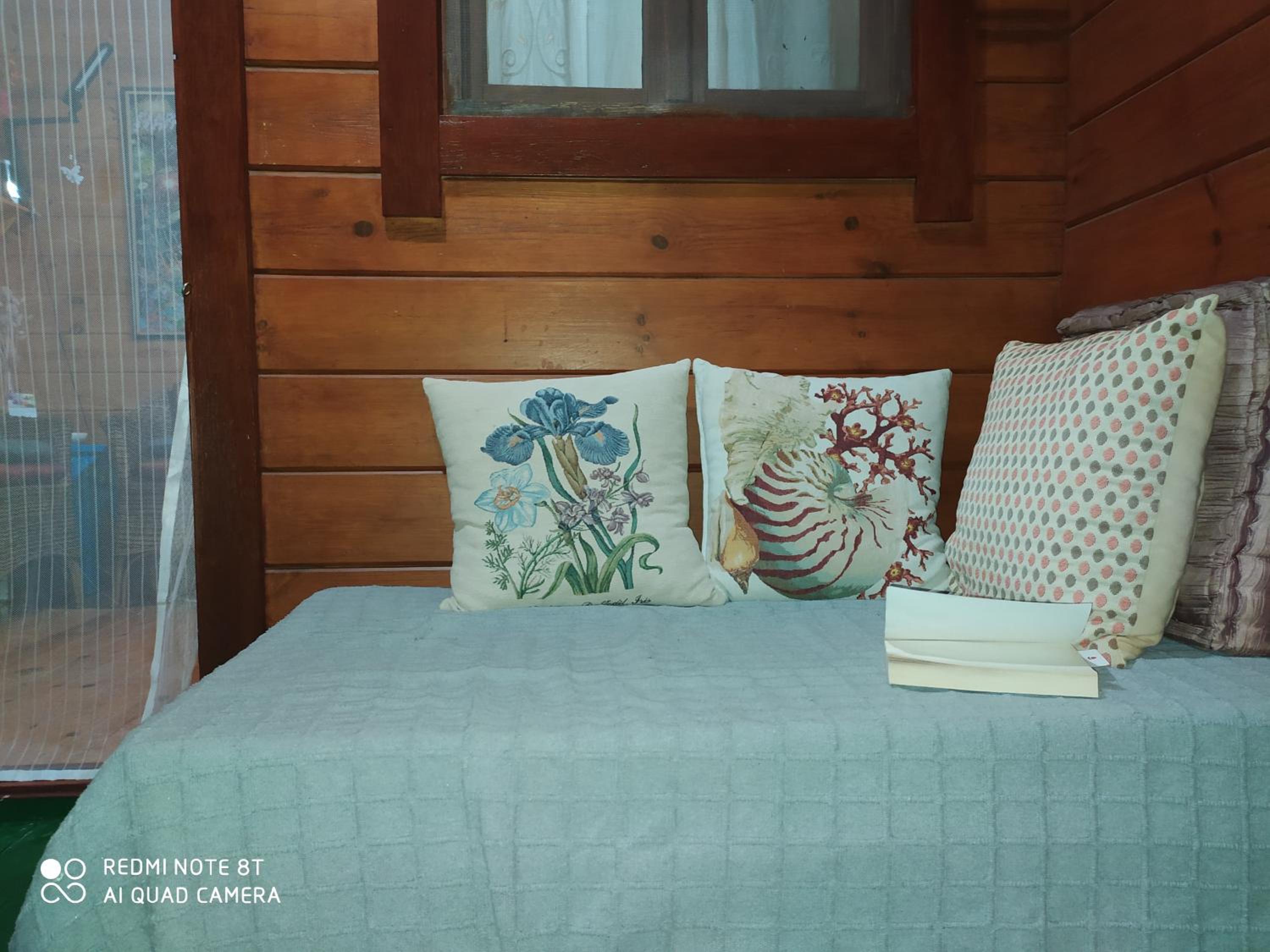 Two-Bedroom House - Photo 1