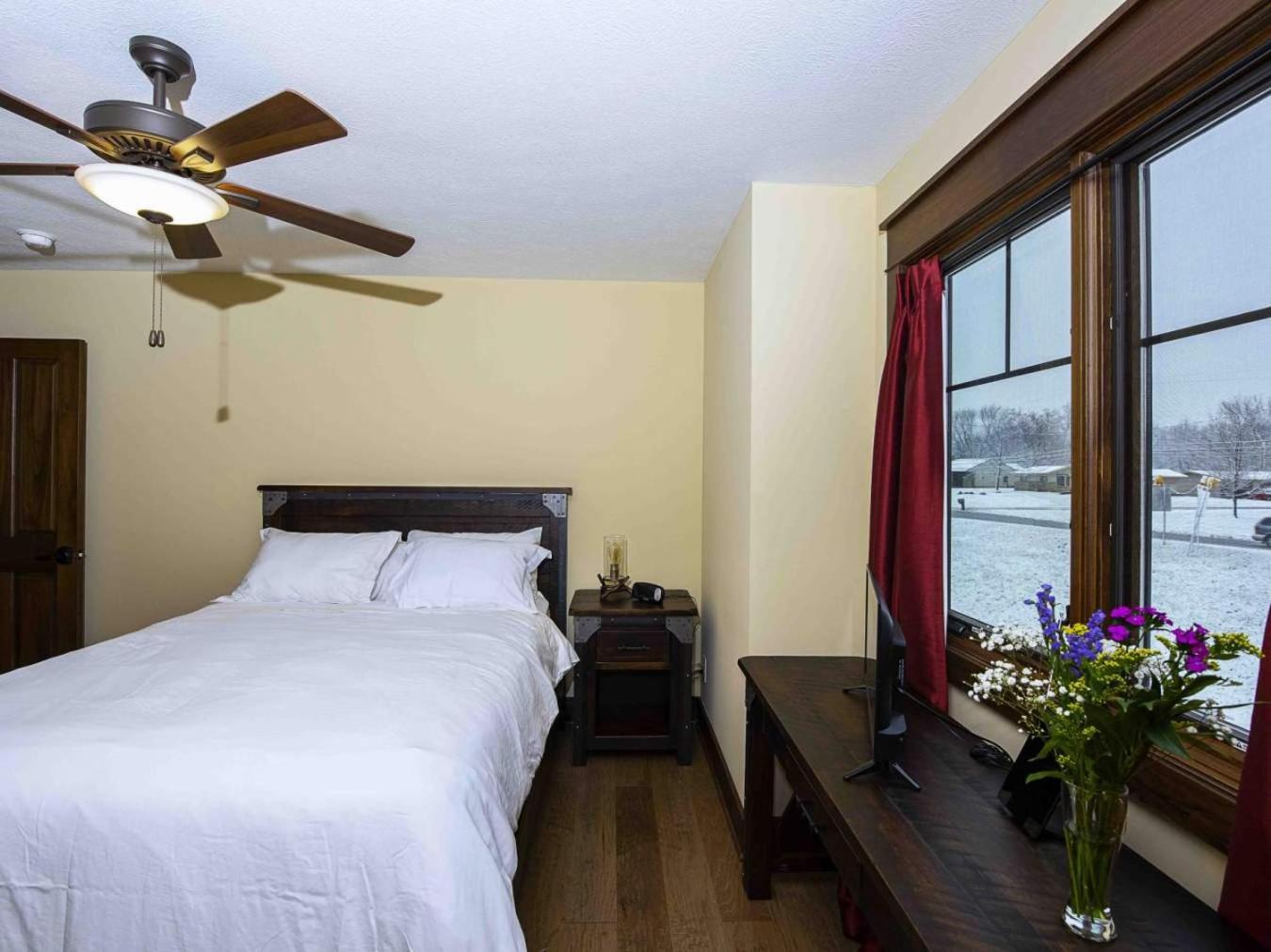 Queen Suite photo 1
