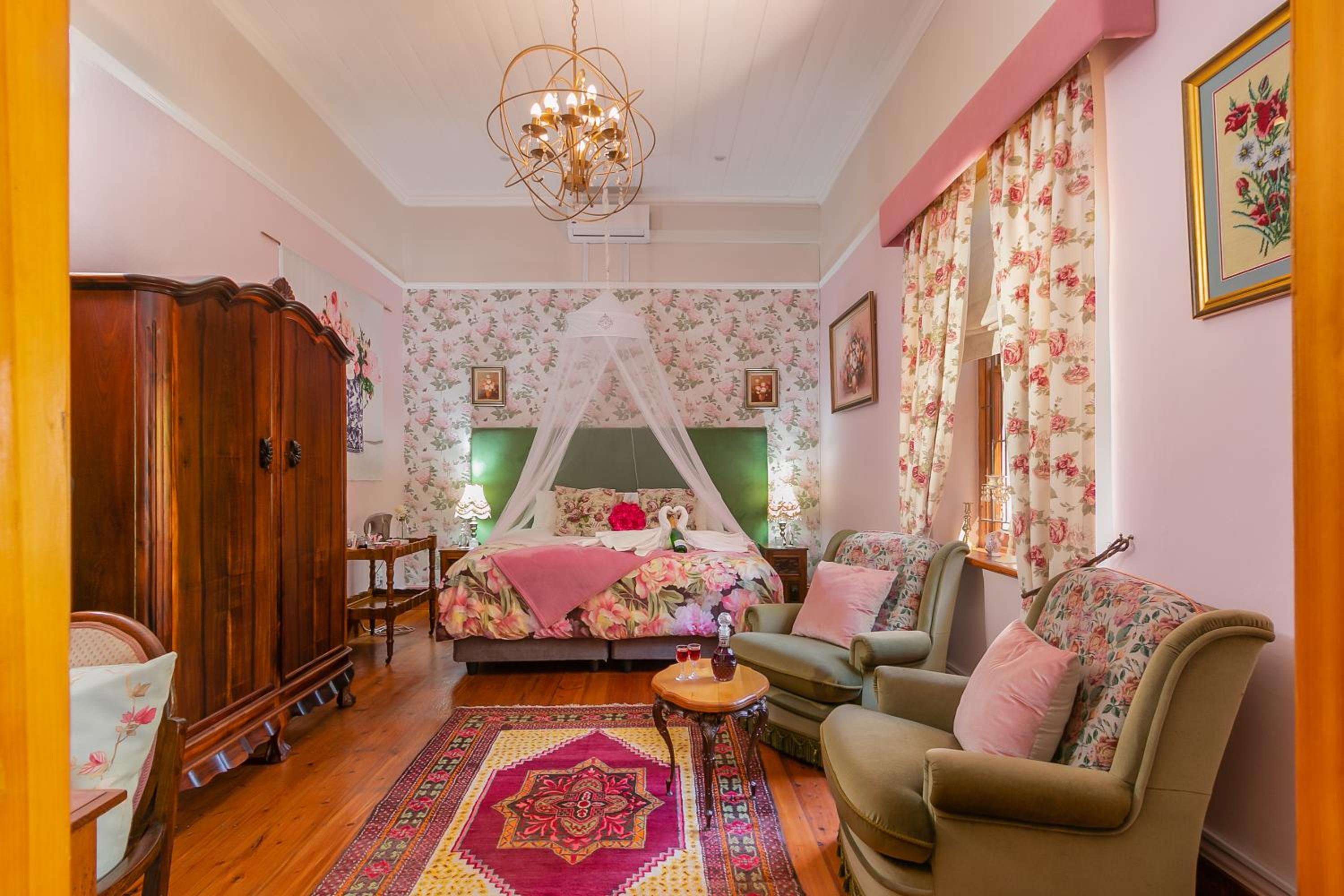 The Rose Suite