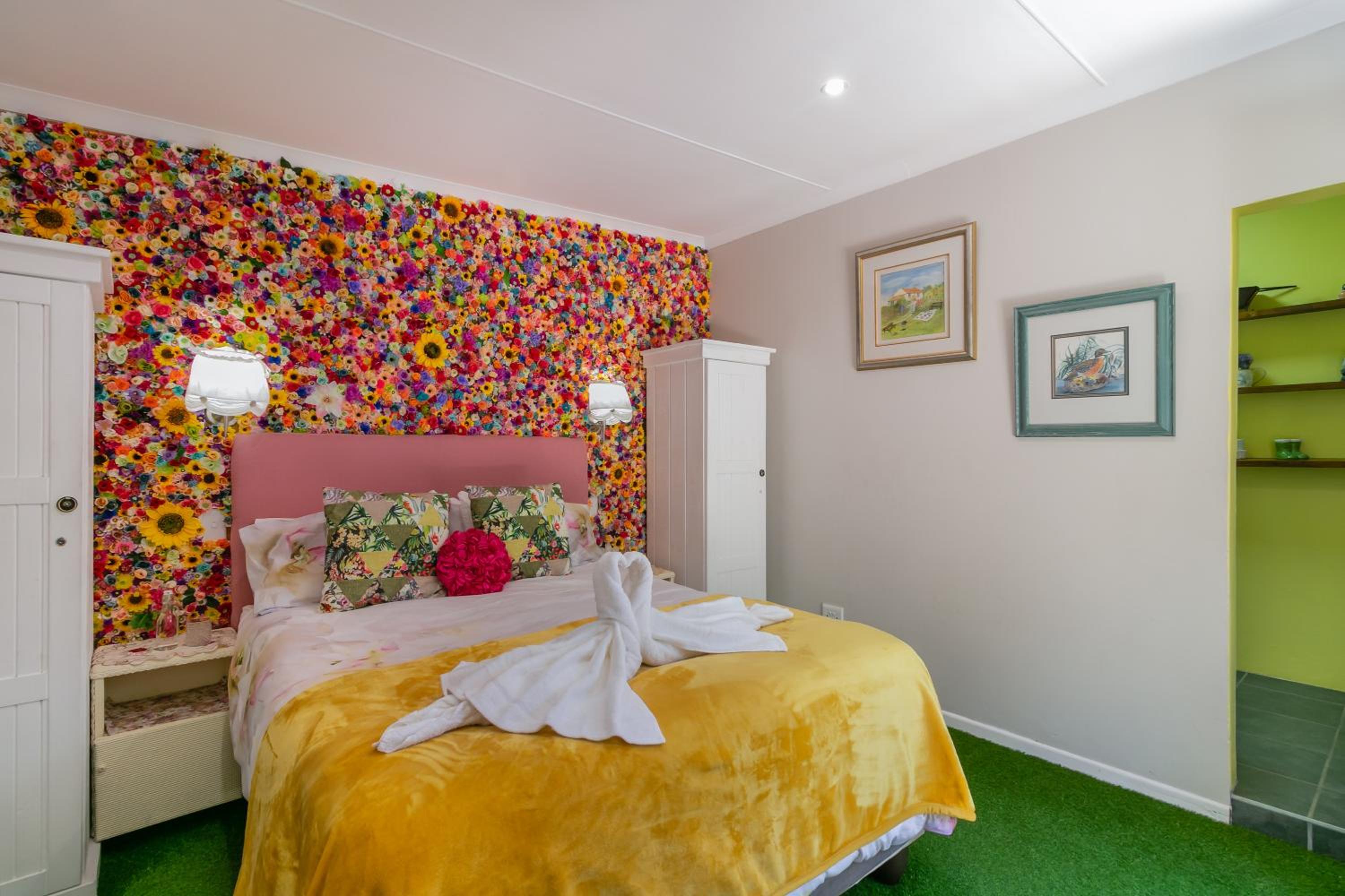 The Secret Garden Room