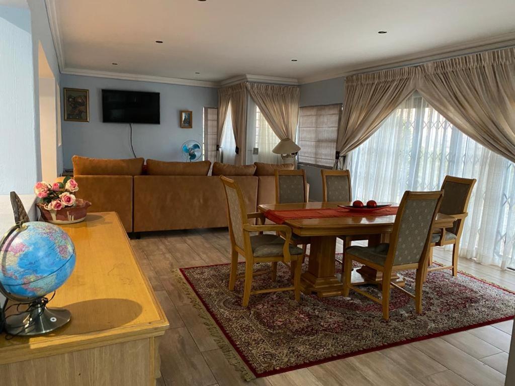 Three-Bedroom Villa - Photo 29