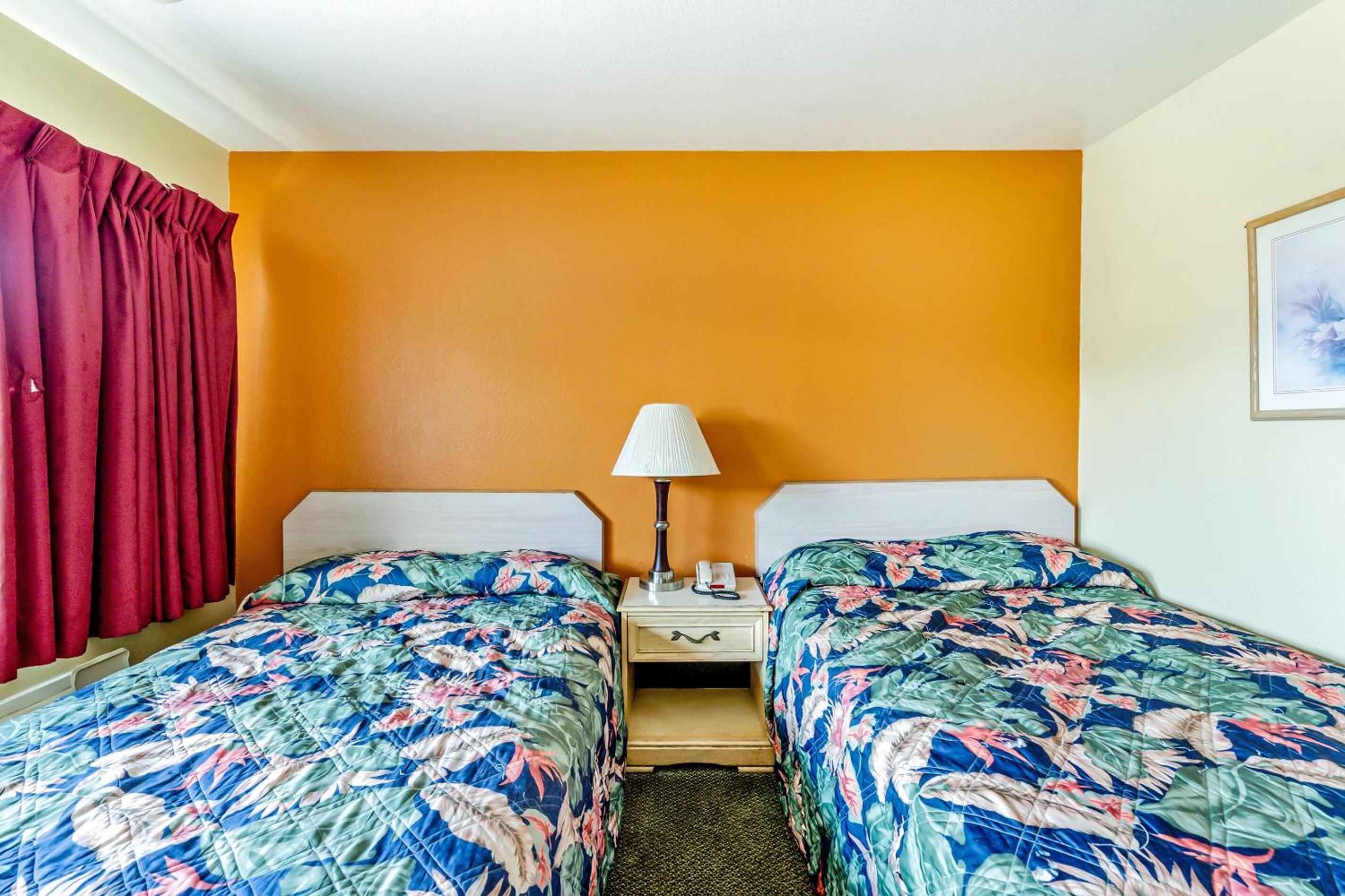 2 Full Bed Walkin photo 3