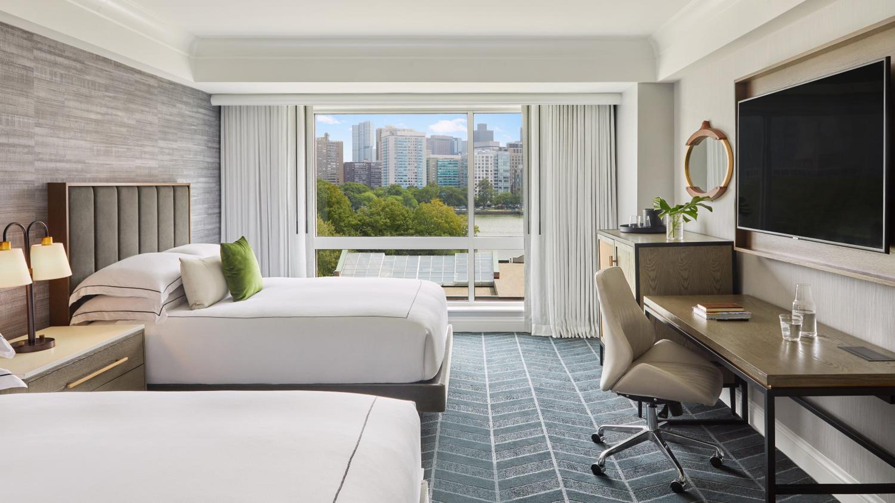Essential Queen Room with Two Queen Beds and View - Photo 2