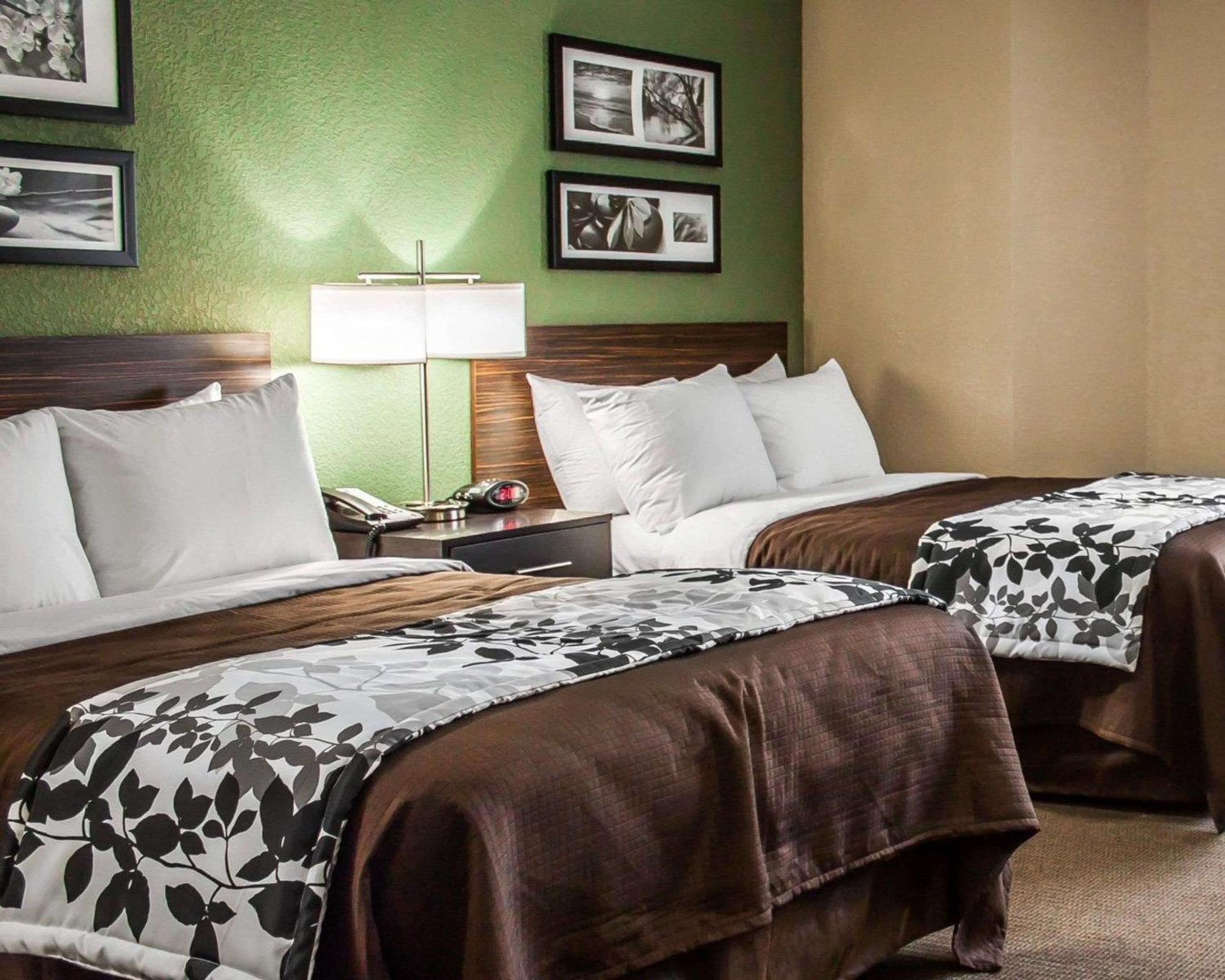 Double Room with Two Double Beds - Non-Smoking - Photo 3